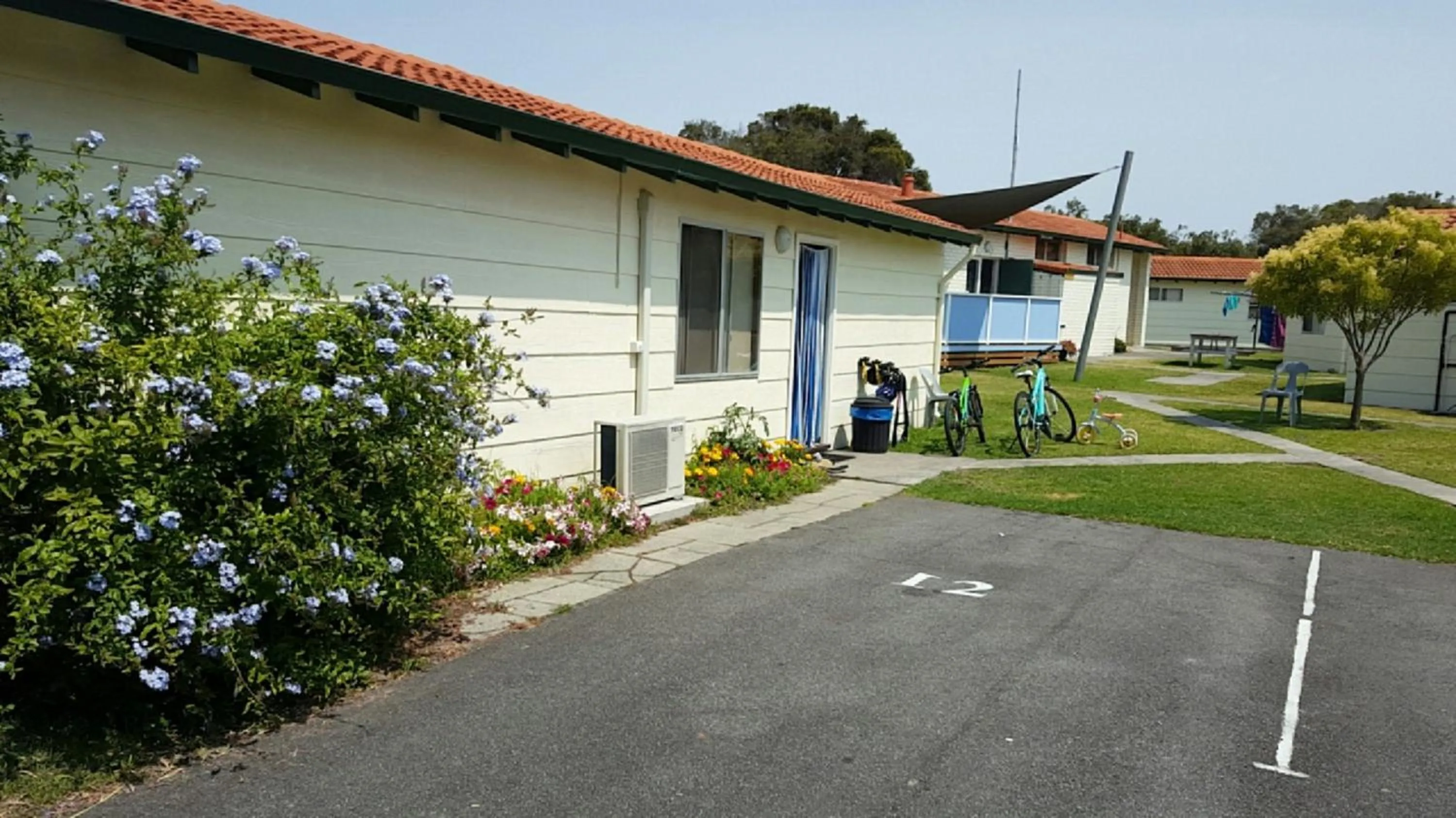 Property building in Havana Villas