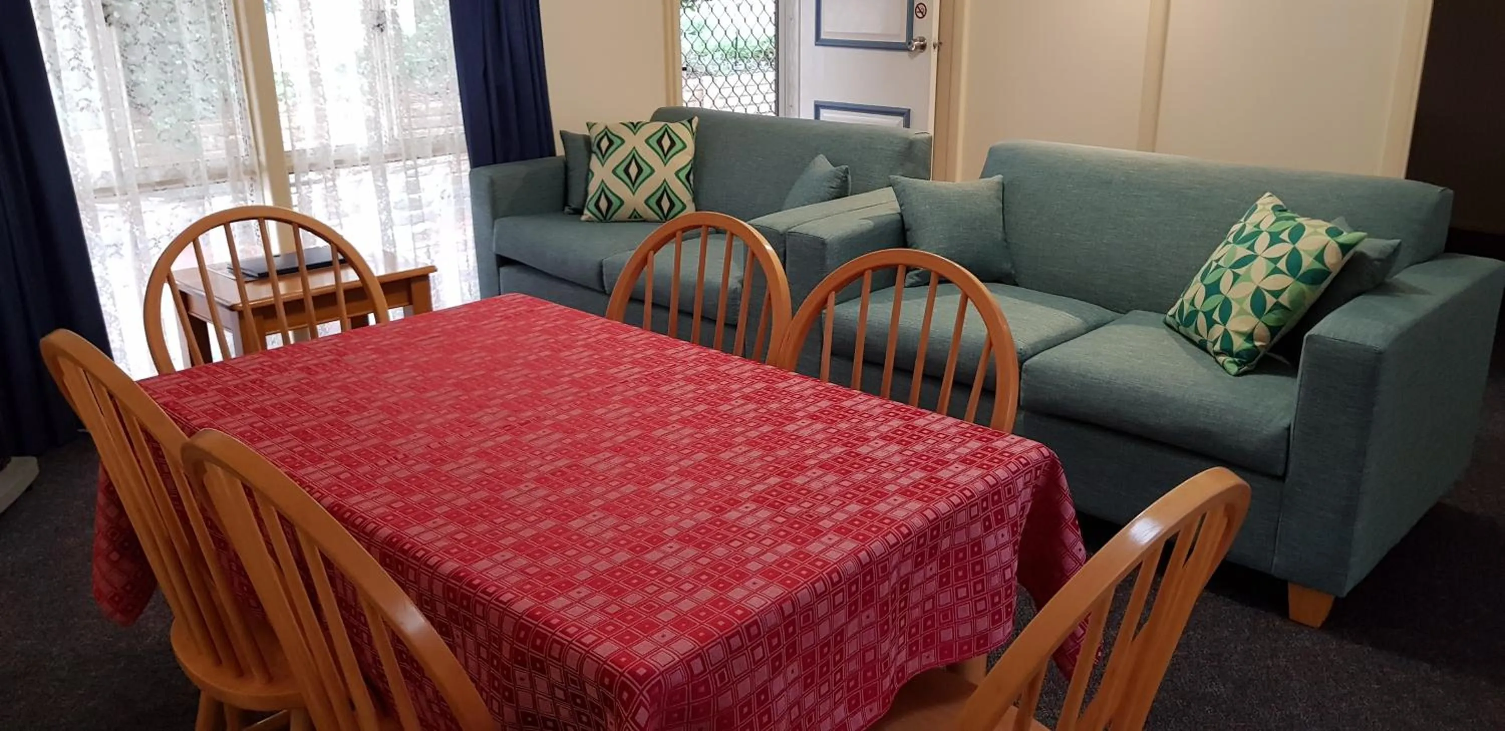 Park Avenue Holiday Units