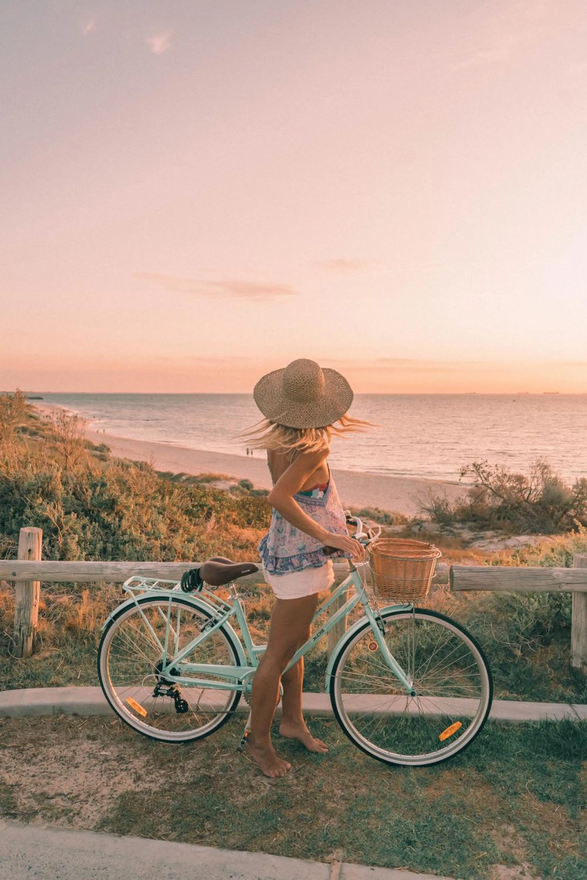 Beach in Cottesloe Beach Hotel