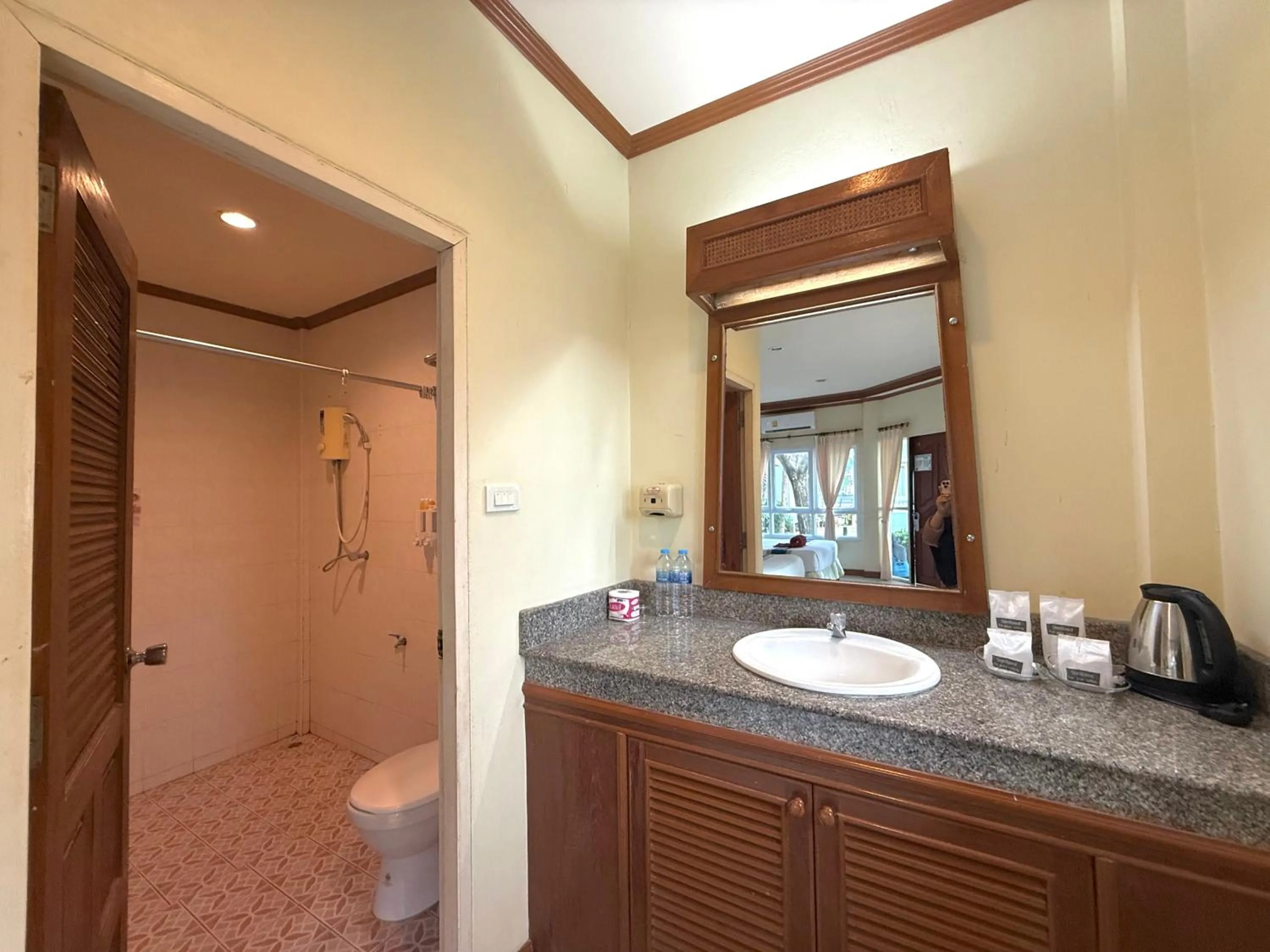 Lanta Palm Beach Resort , Beach Bungalow - Koh Lanta