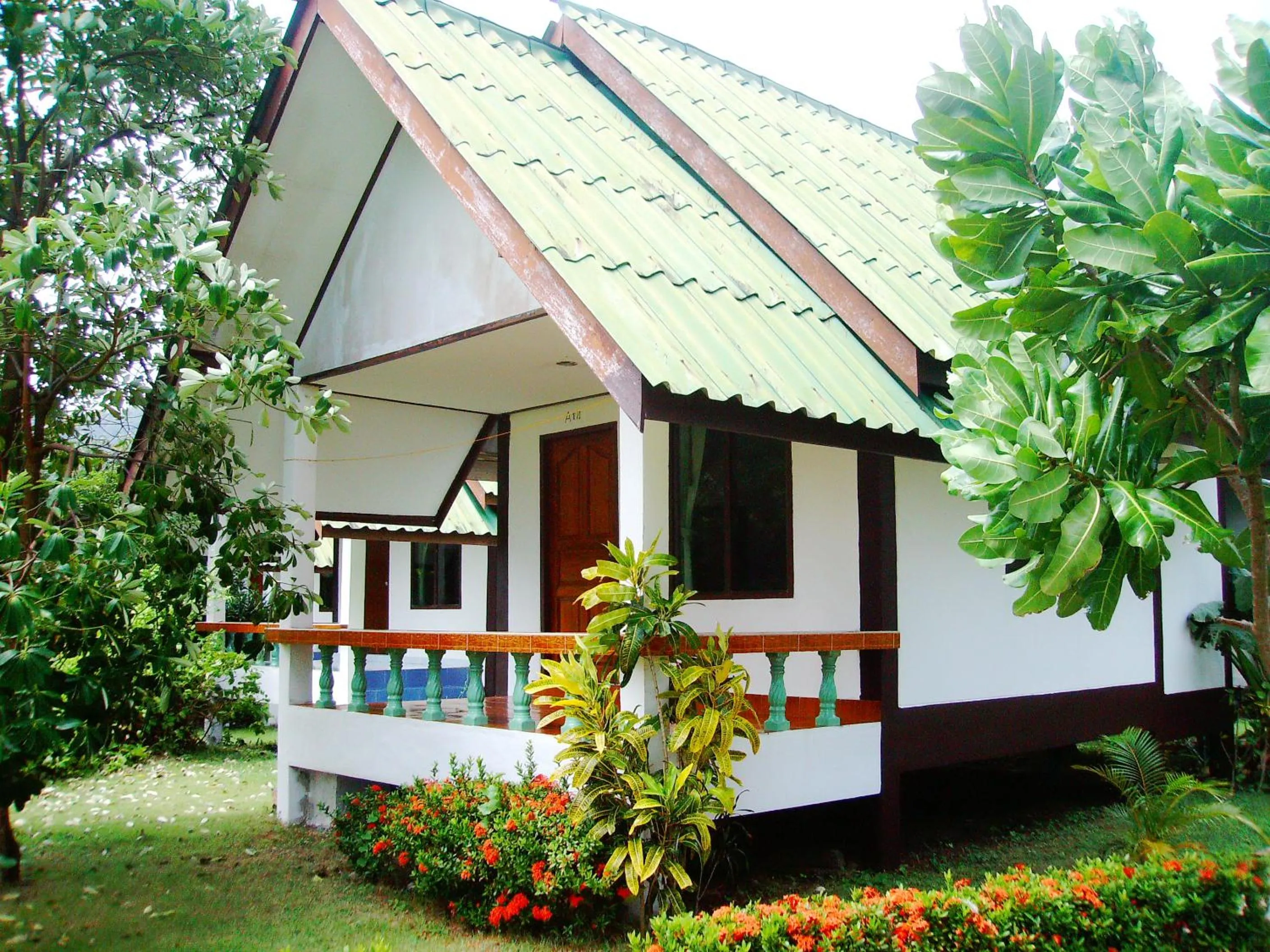 Facade/entrance in Lanta Palm Beach Resort , Beach Bungalow - Koh Lanta