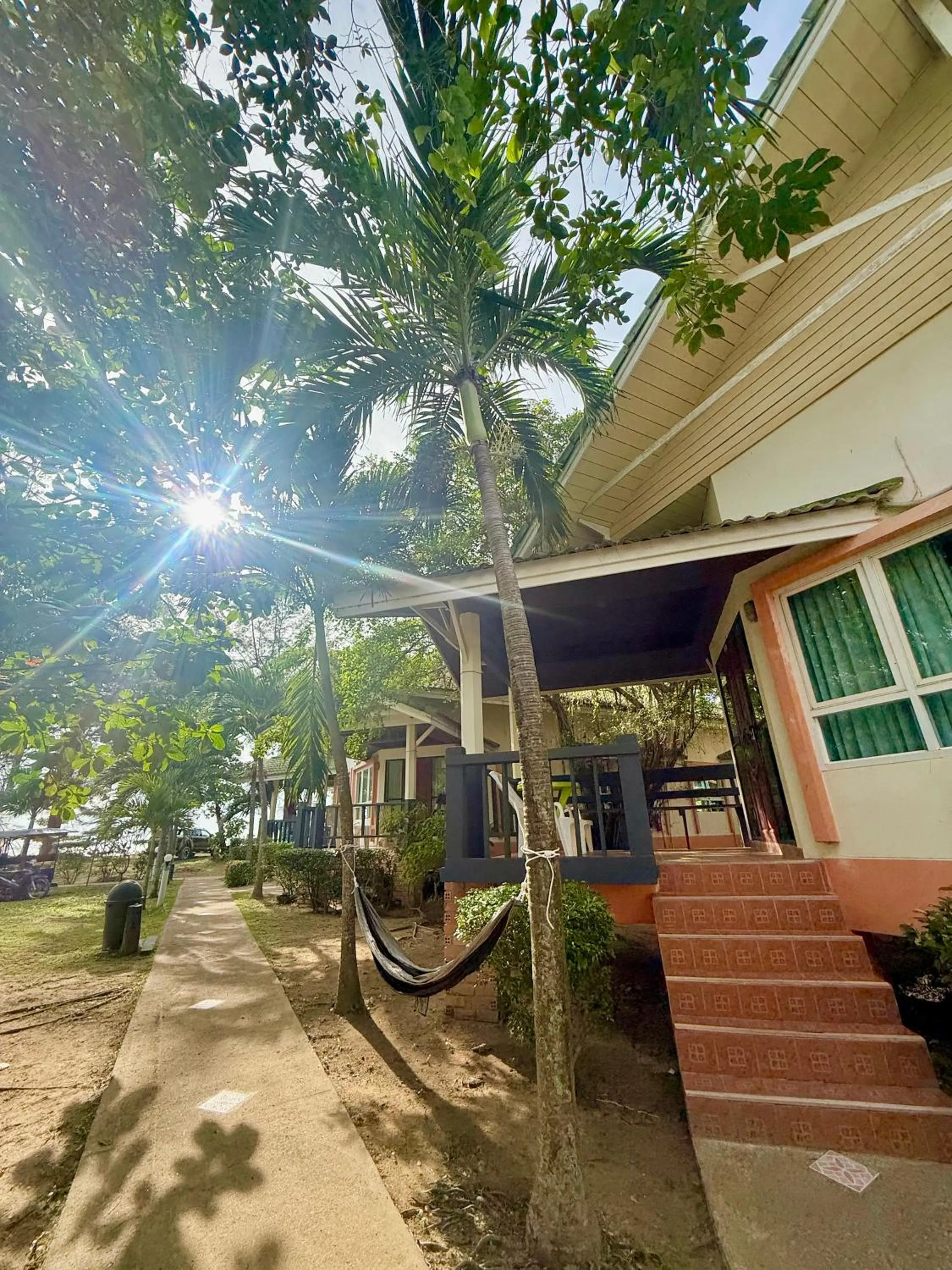 Lanta Palm Beach Resort , Beach Bungalow - Koh Lanta