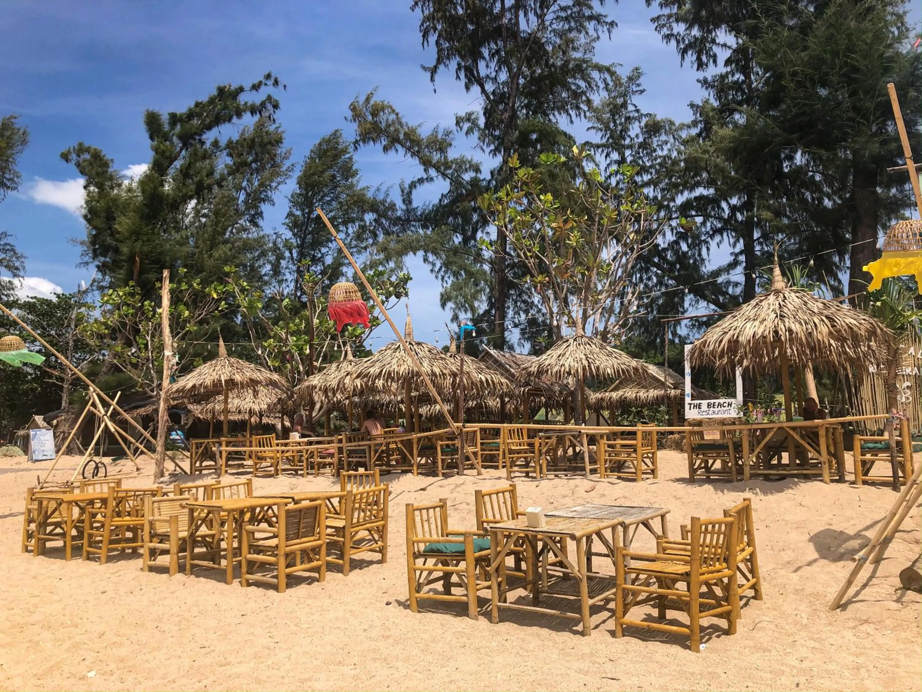 Restaurant/places to eat in Lanta Palm Beach Resort , Beach Bungalow - Koh Lanta