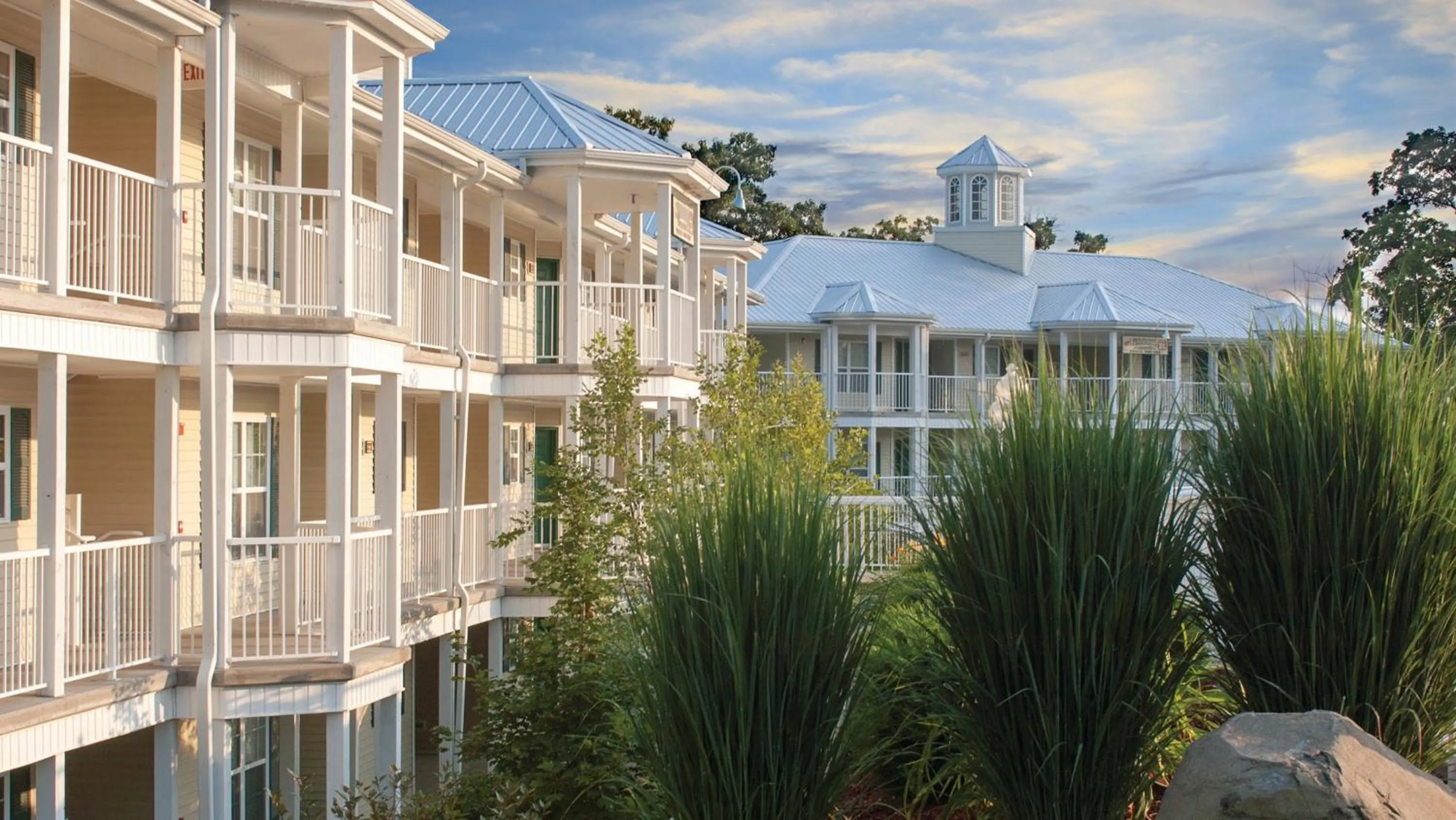 Property building in Holiday Inn Club Vacations Fox River Resort at Sheridan