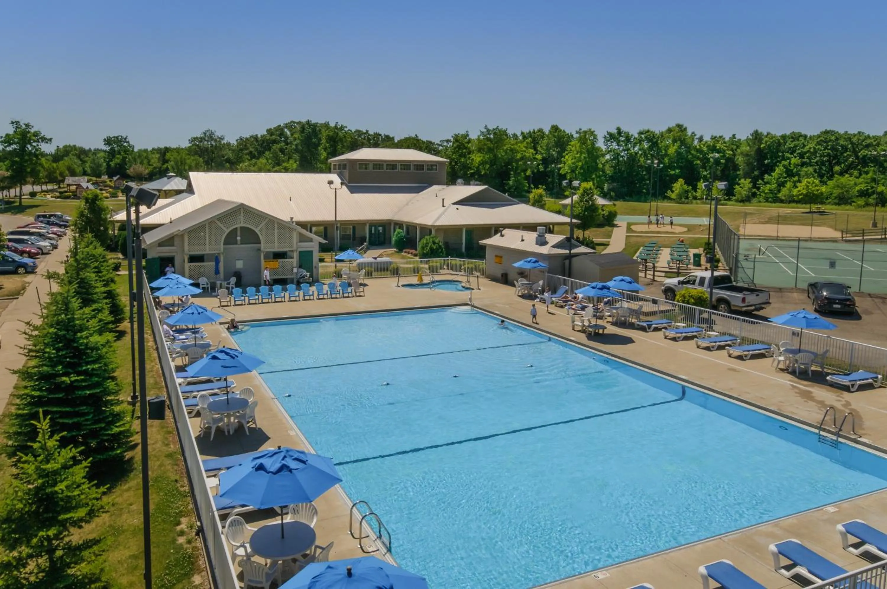 Swimming pool in Holiday Inn Club Vacations Fox River Resort at Sheridan