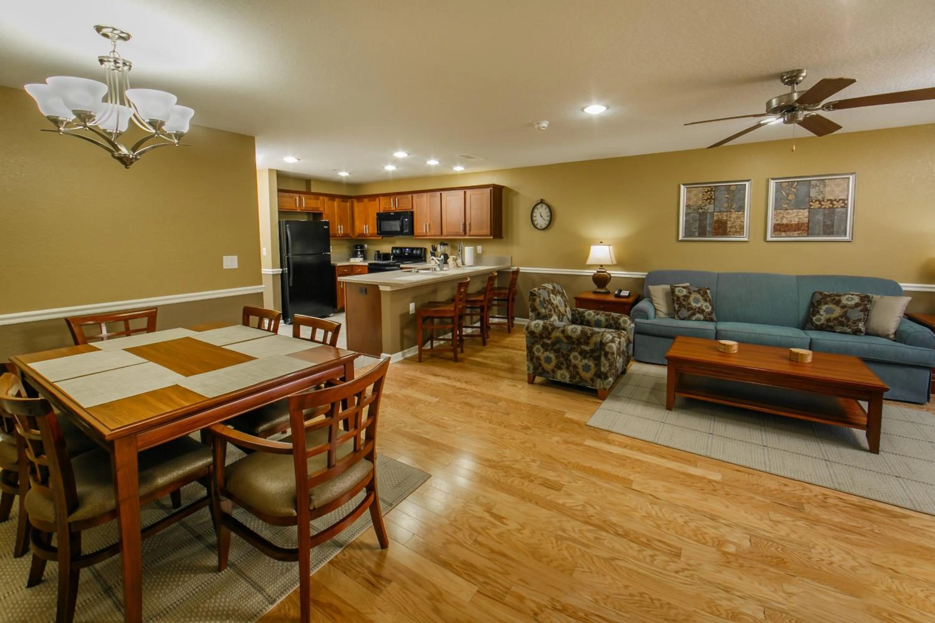 Photo of the whole room in Holiday Inn Club Vacations - Orlando Breeze Resort