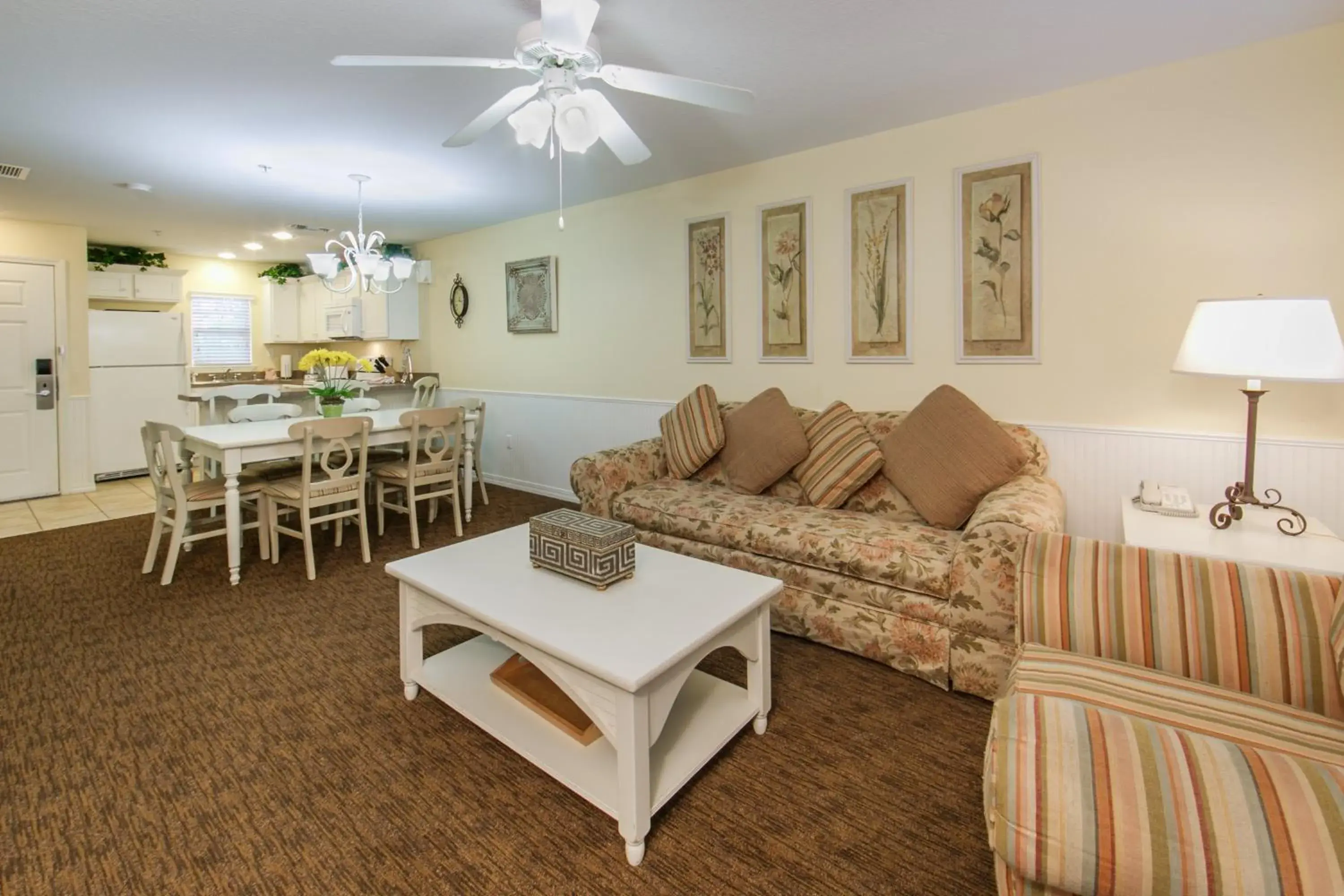 Two-Bedroom Villa with Two King Beds in Holiday Inn Club Vacations - Orlando Breeze Resort Two-Bedroom Villa with Two King Beds in Holiday Inn Club Vacations - Orlando Breeze Resort