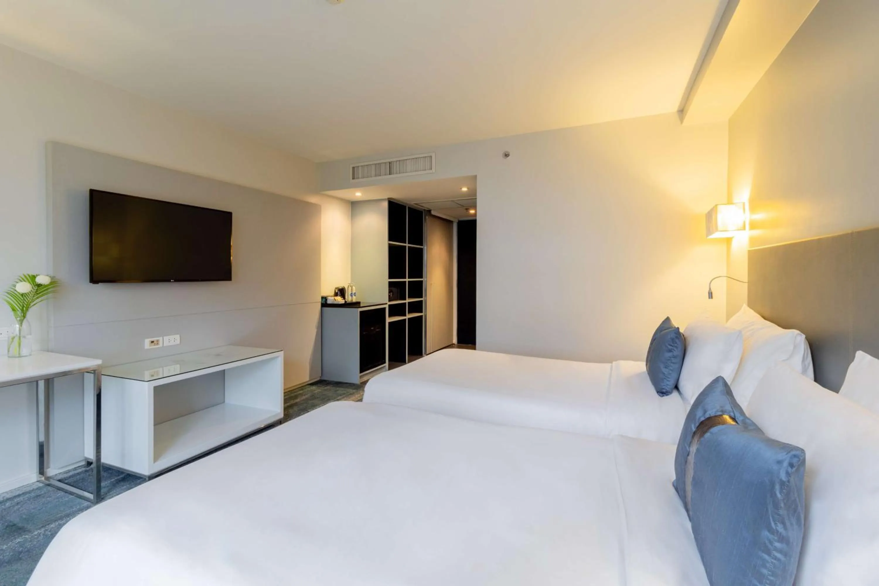Bedroom, Bed in Best Western Sukhumvit 20