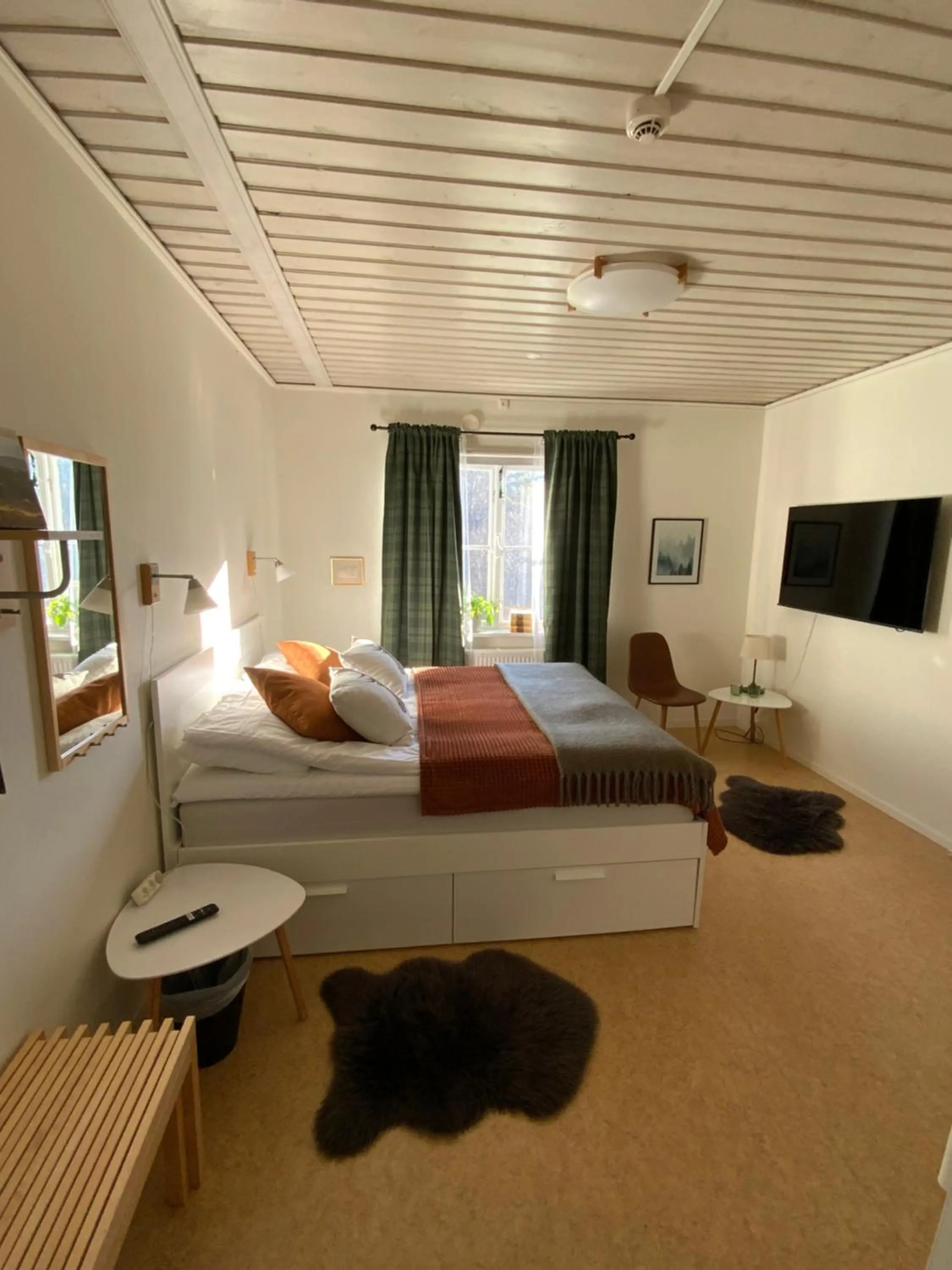 Photo of the whole room, Bed in Snöå Bruk Hotell och konferens