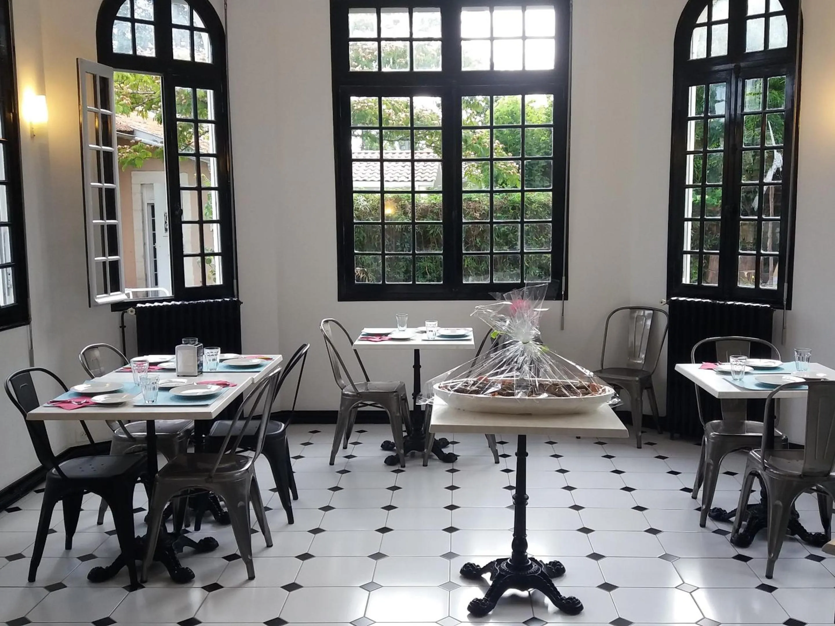 Dining area in Villa Glen-Tara