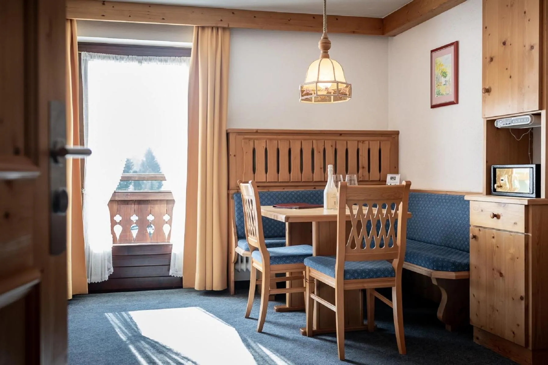 Seating area in Hotel Alpenrose