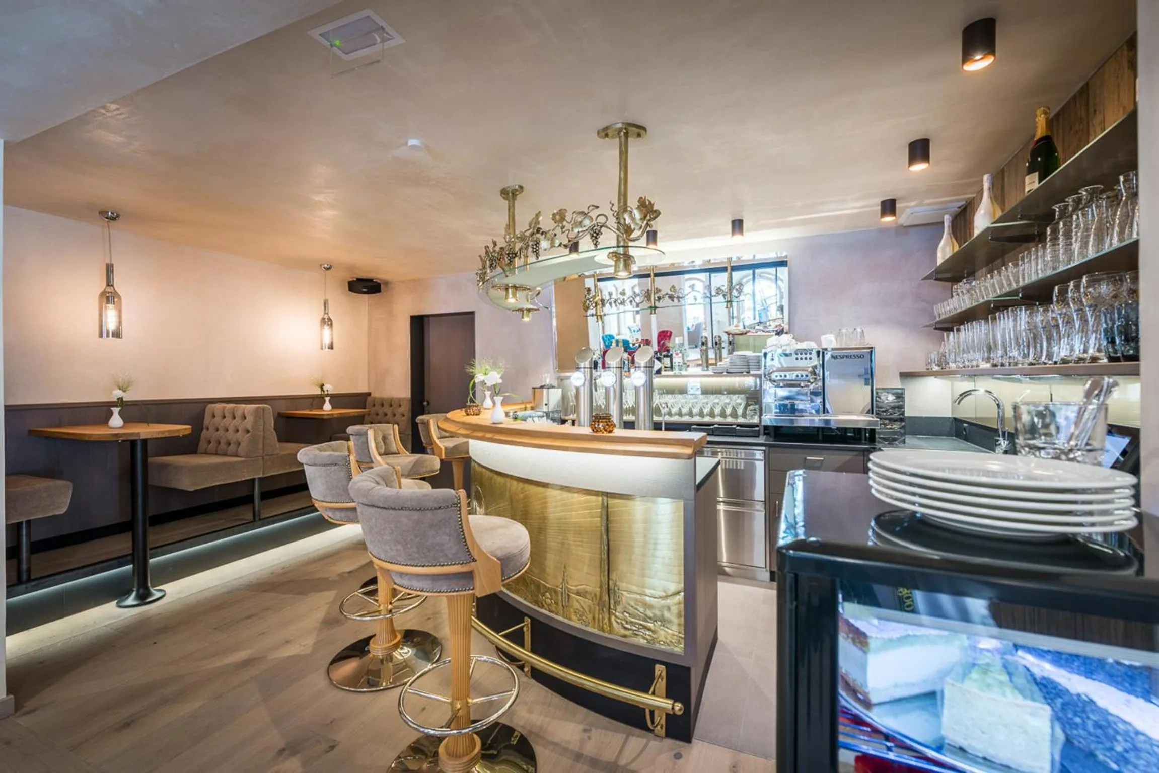 Lounge or bar in Hotel Alpenrose
