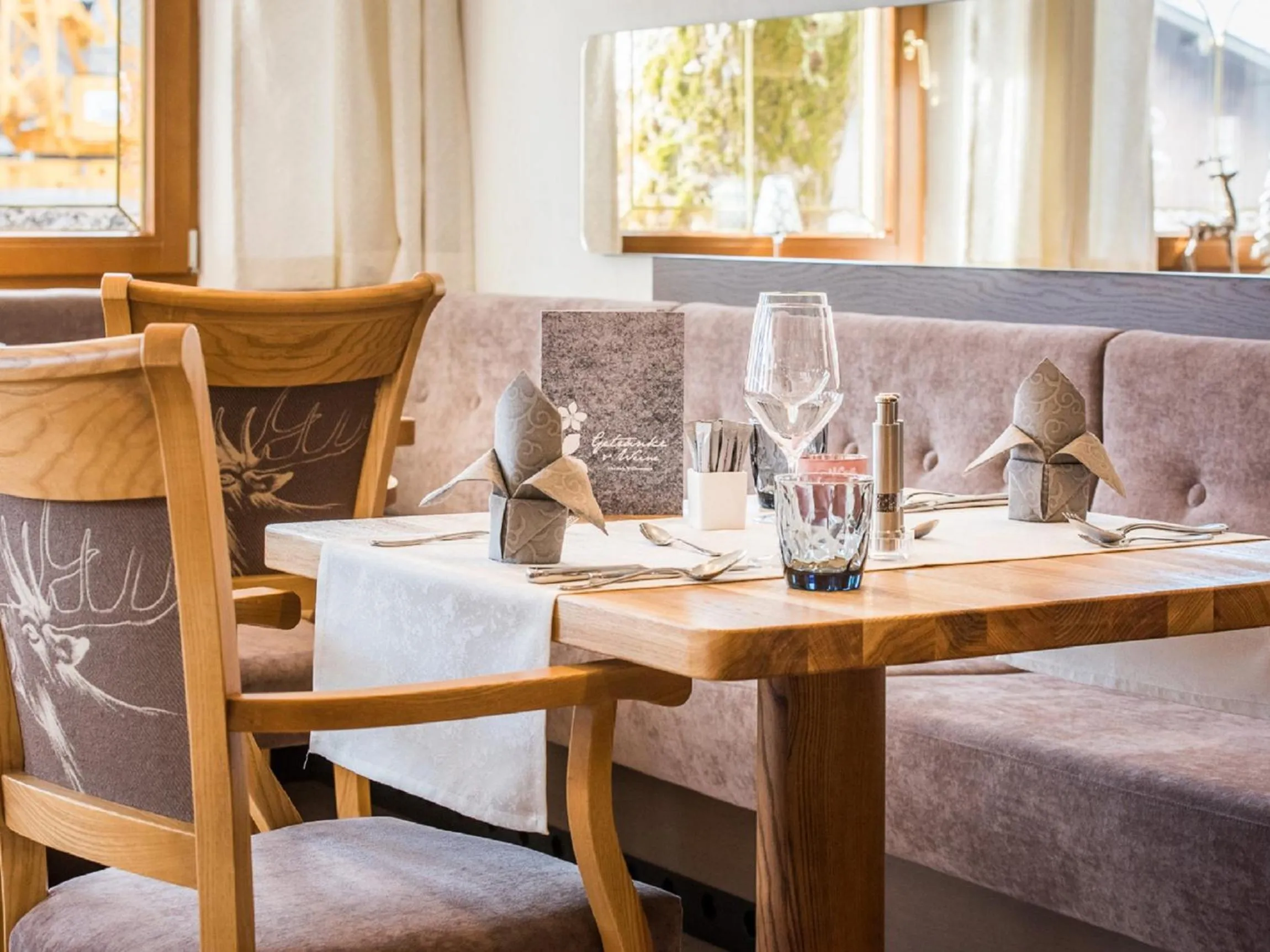 Restaurant/places to eat in Hotel Alpenrose