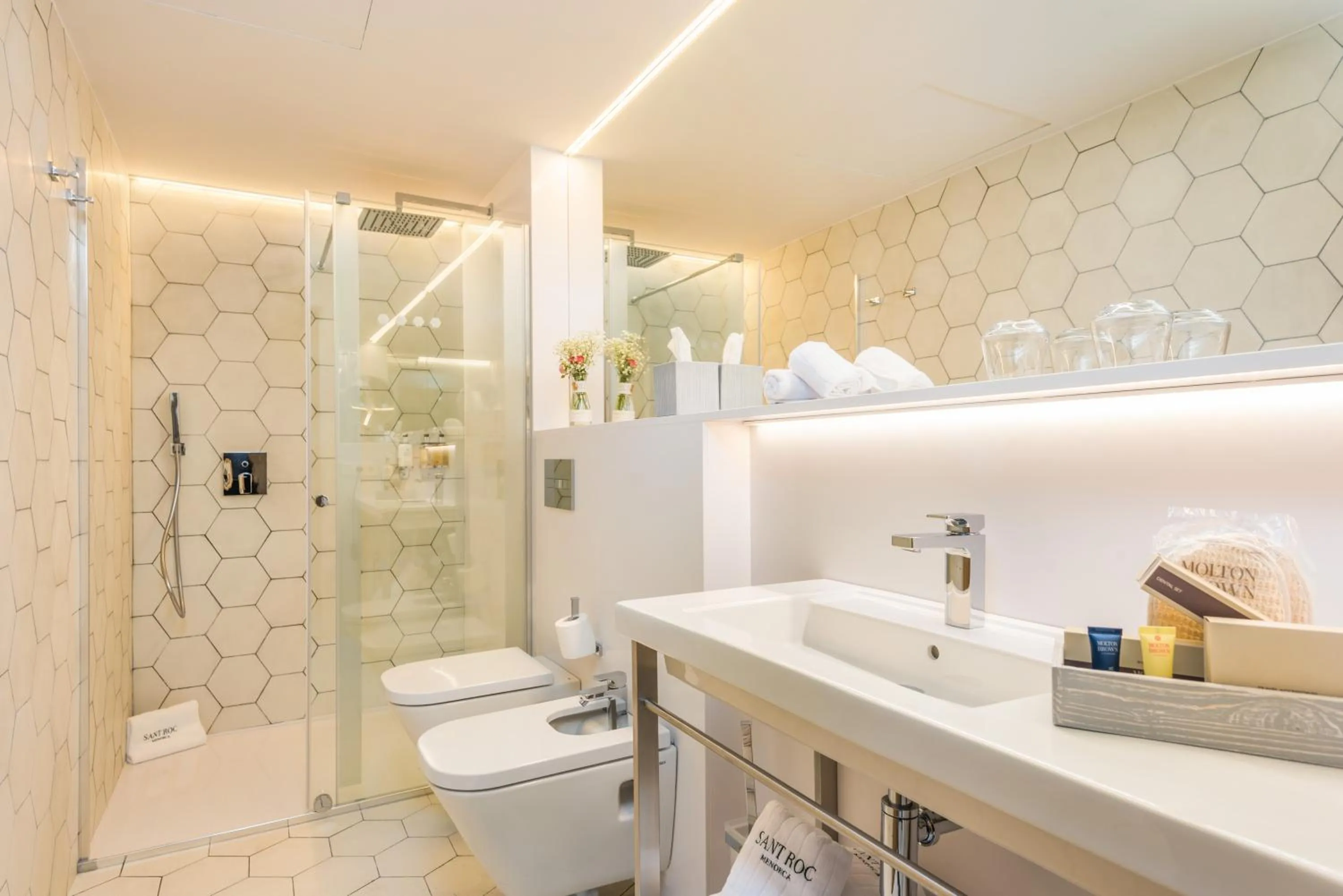 Bathroom in Boutique Hotel Sant Roc & Spa