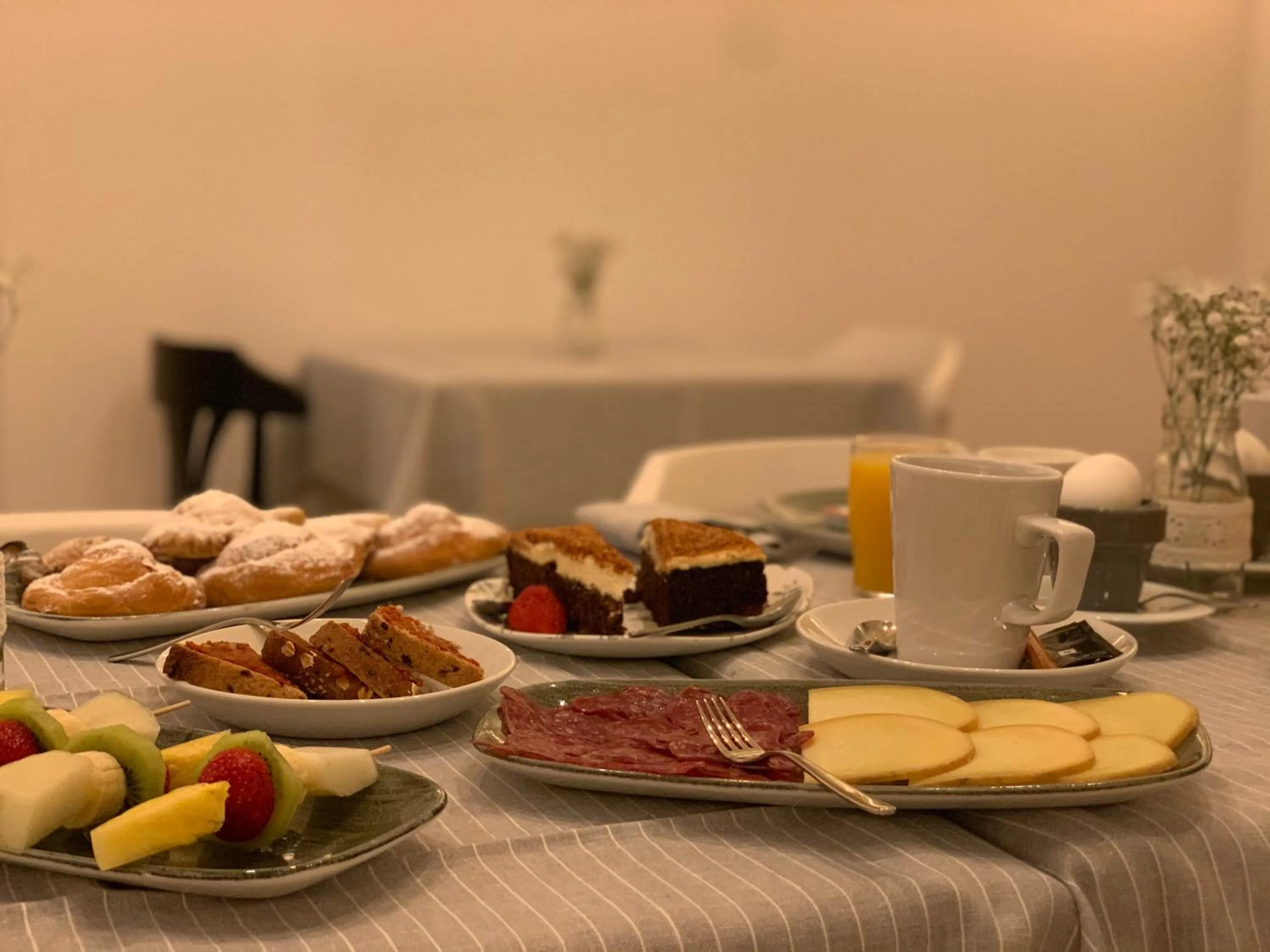 Breakfast in Boutique Hotel Sant Roc & Spa
