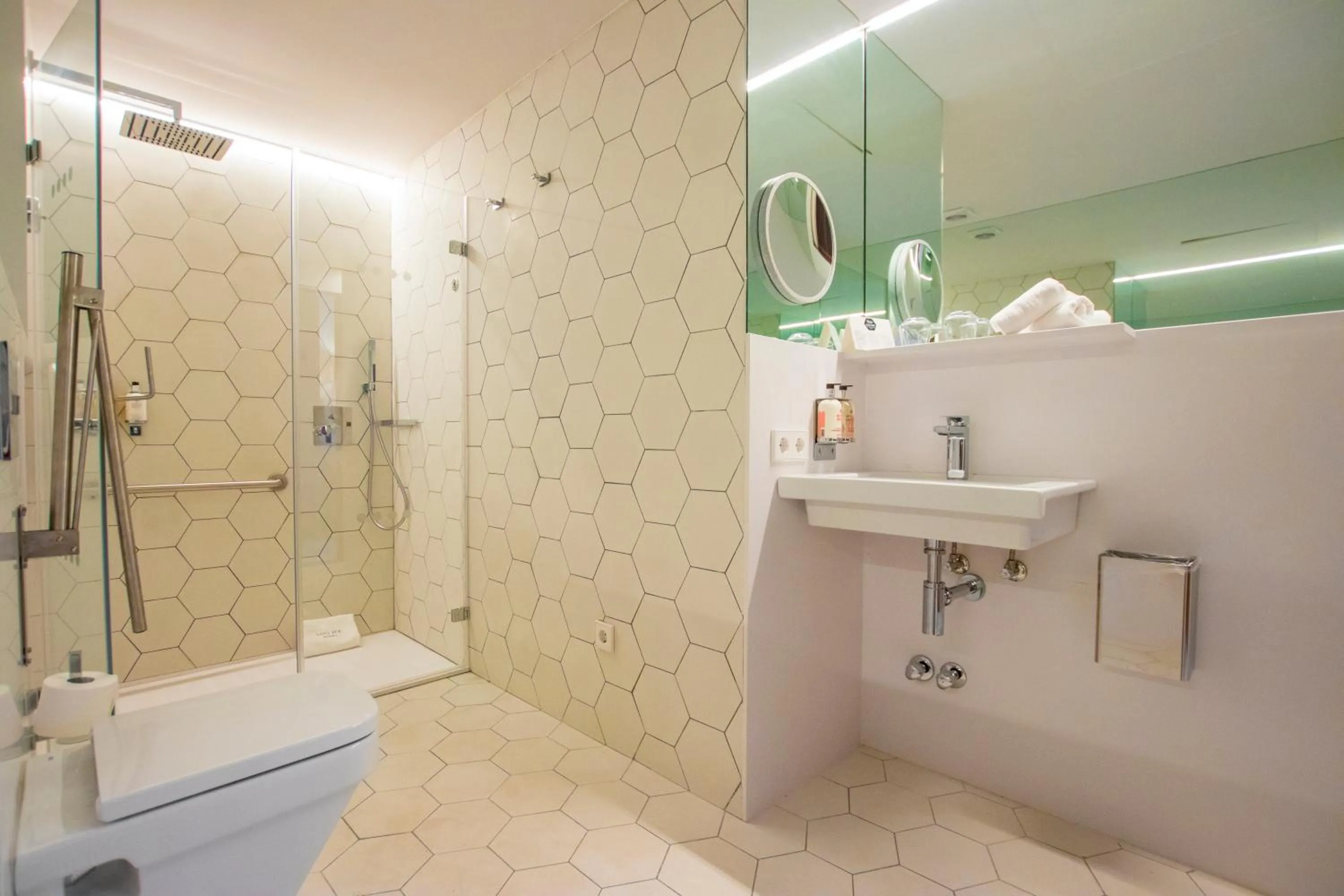 Bathroom in Boutique Hotel Sant Roc & Spa