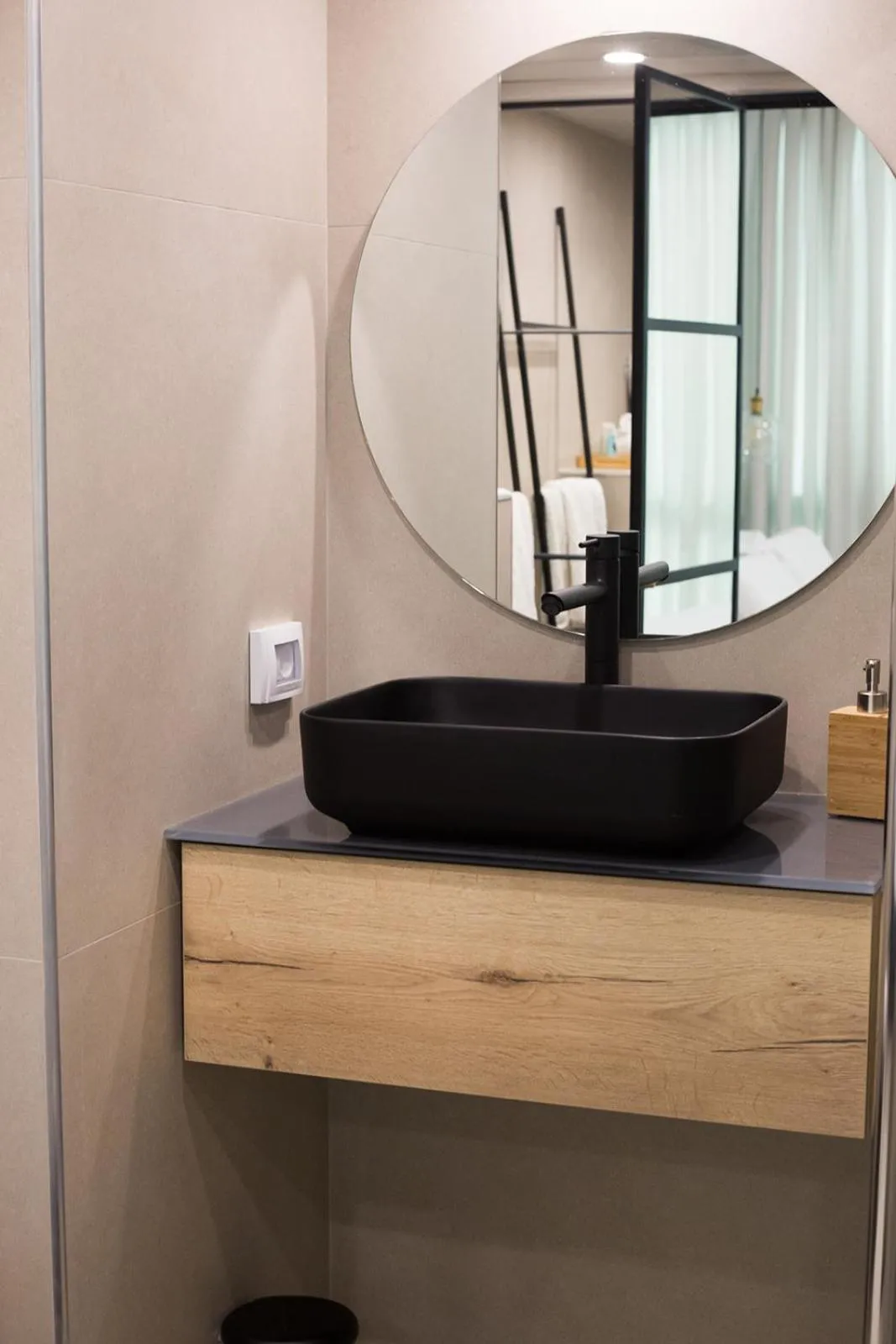 Photo of the whole room in Suite Caesar - Neot Golf