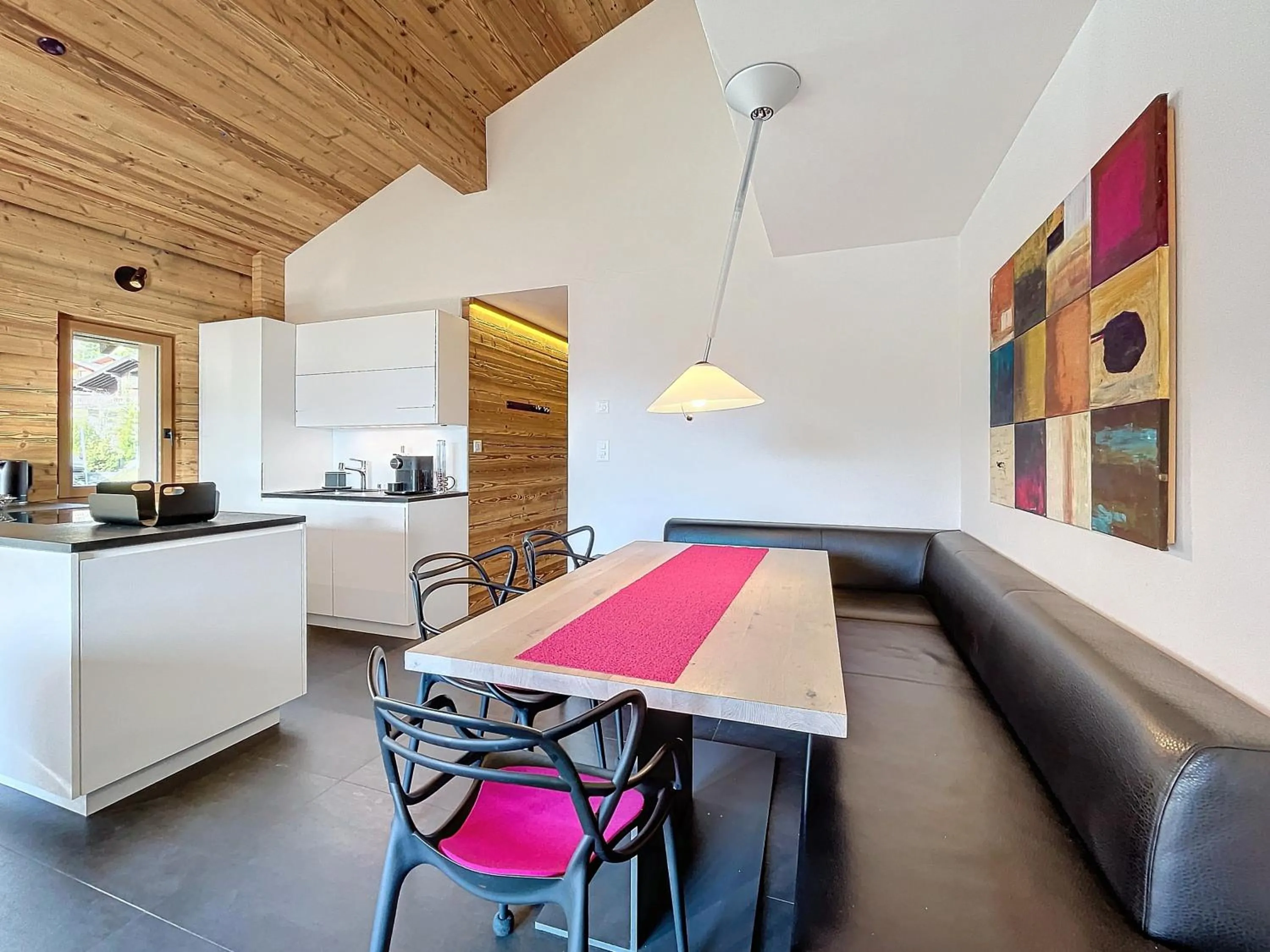 Kitchen or kitchenette in Crescendo 208