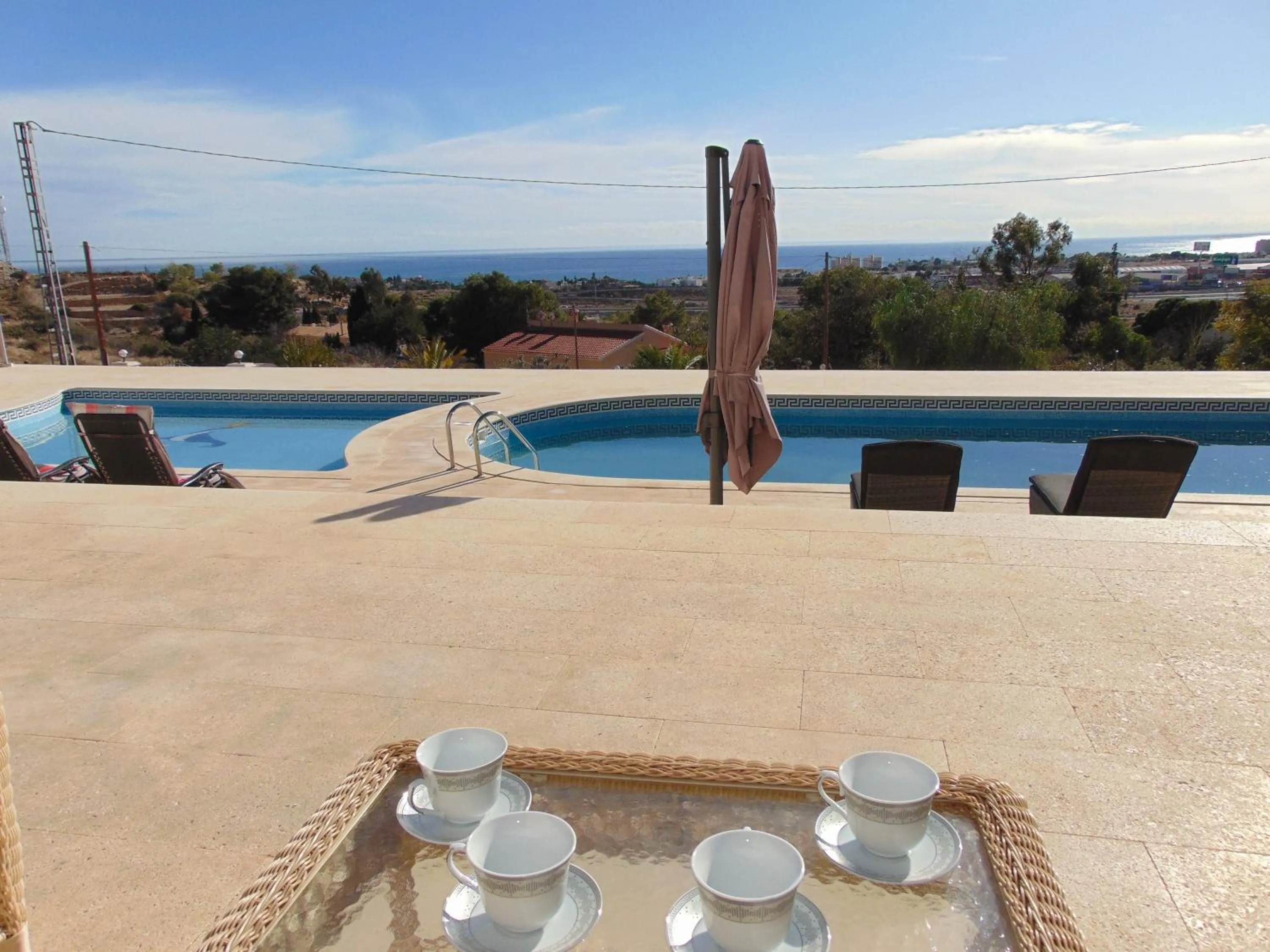 Swimming pool in Villa Altavista El Campello, Alicante