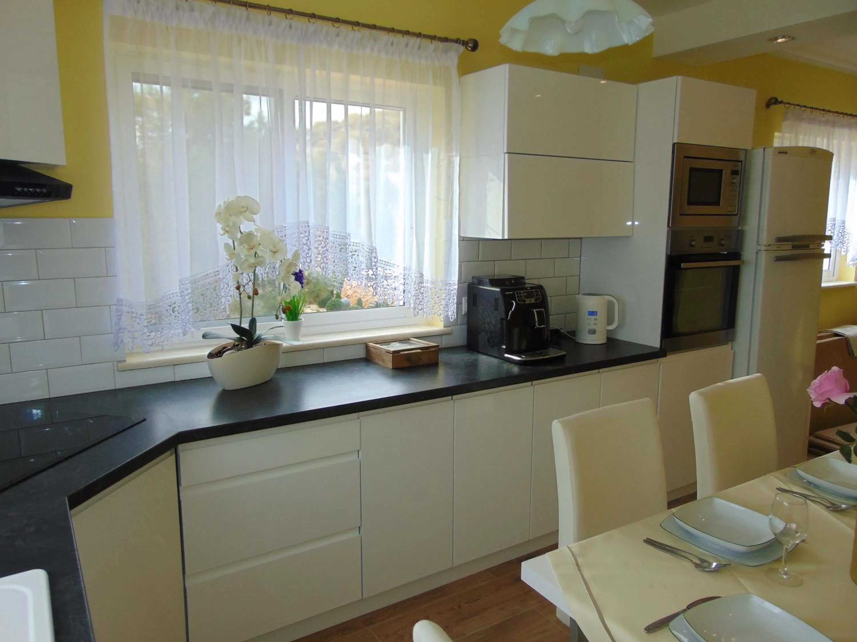 Kitchen or kitchenette in Villa Altavista El Campello, Alicante