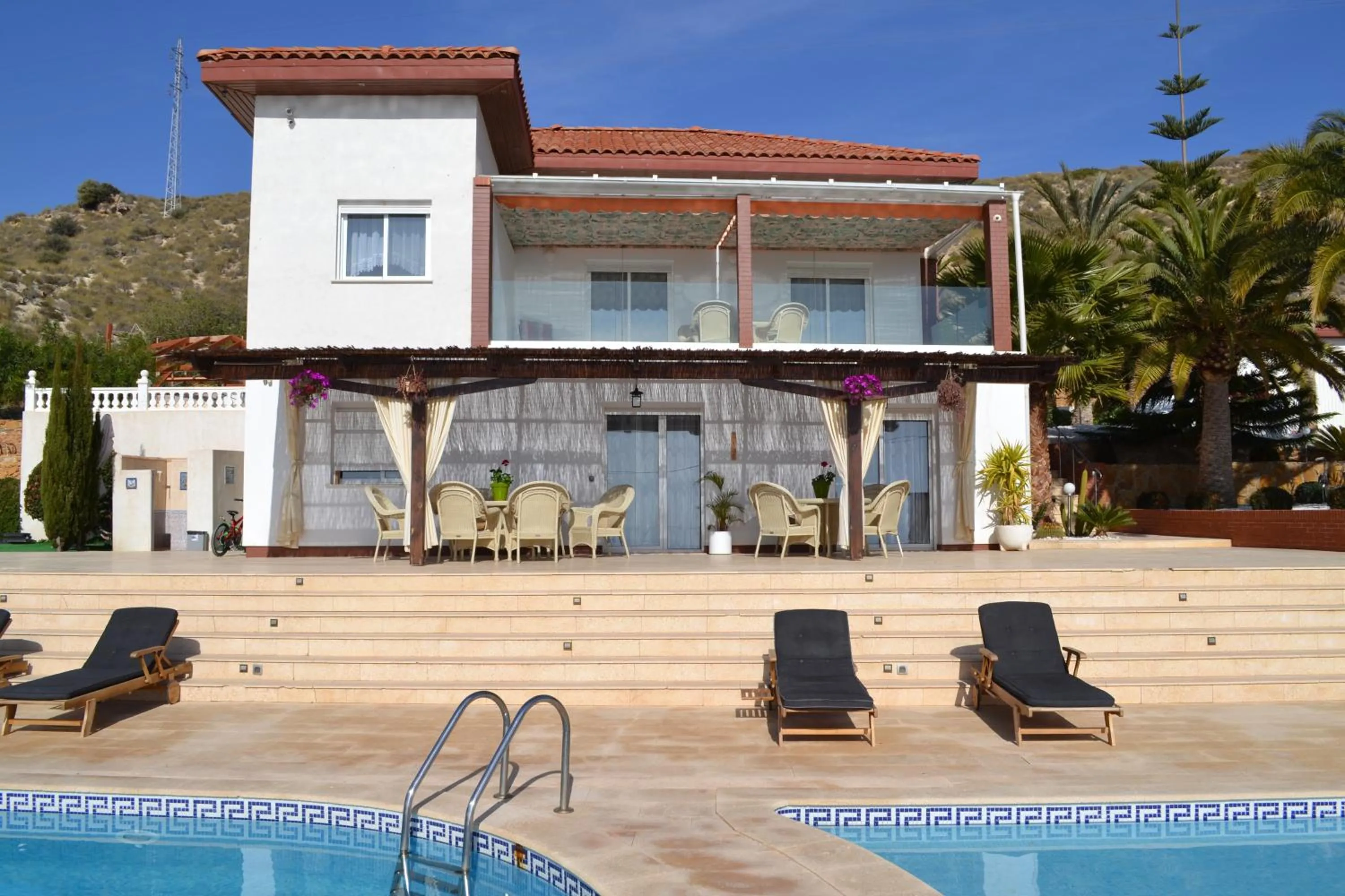 Property building in Villa Altavista El Campello, Alicante