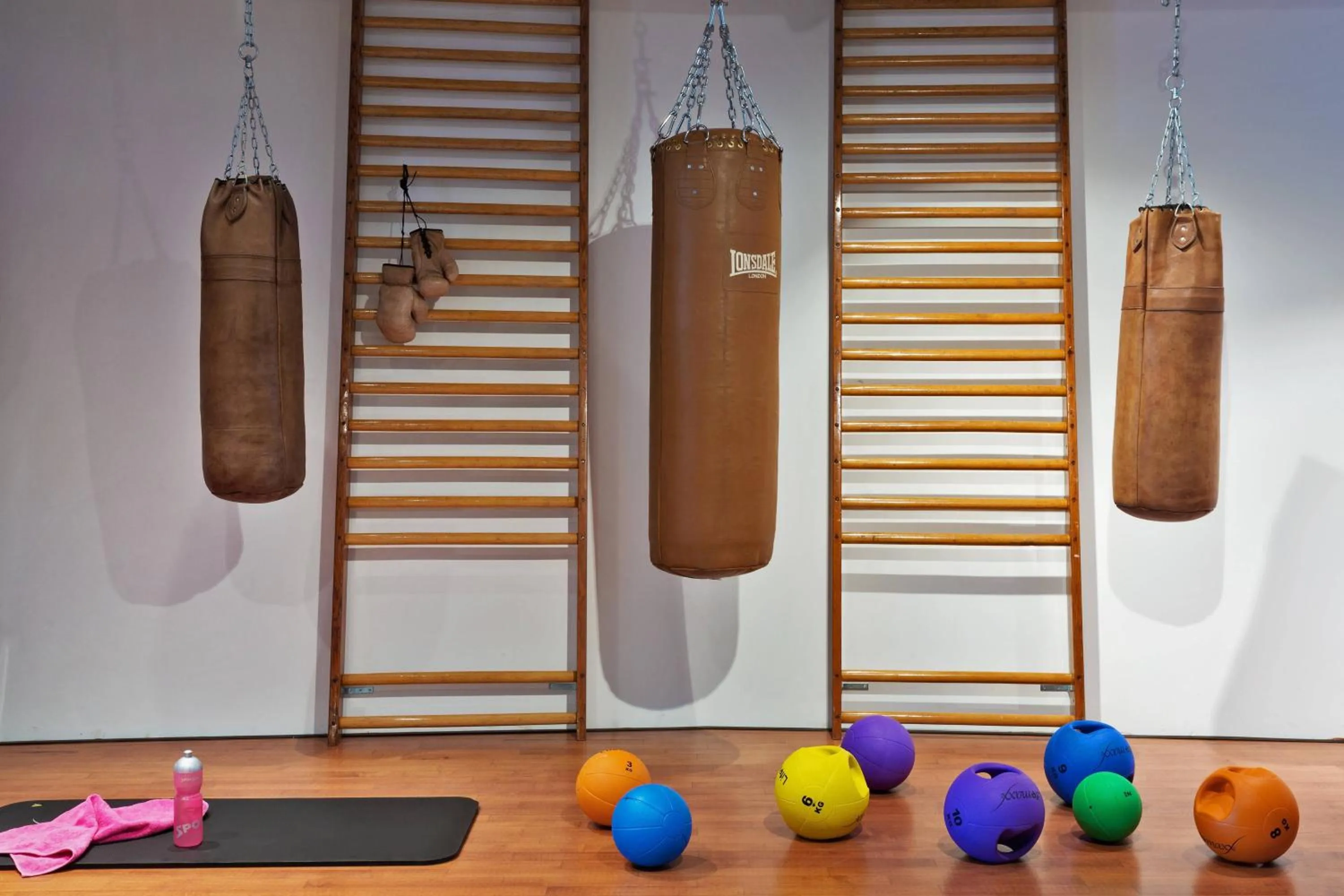 Area and facilities in Moxy Amsterdam Houthavens