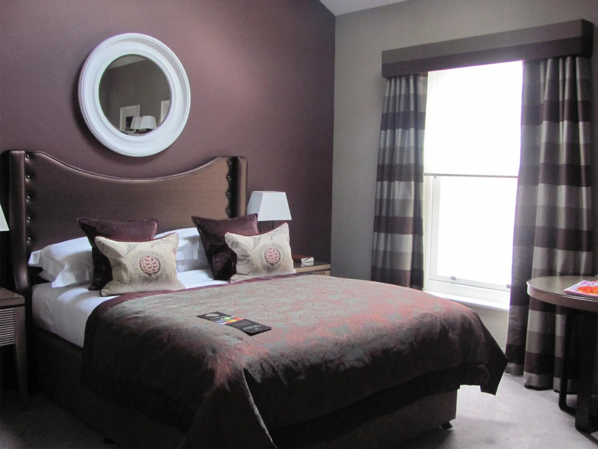 Bed in Macdonald Windsor