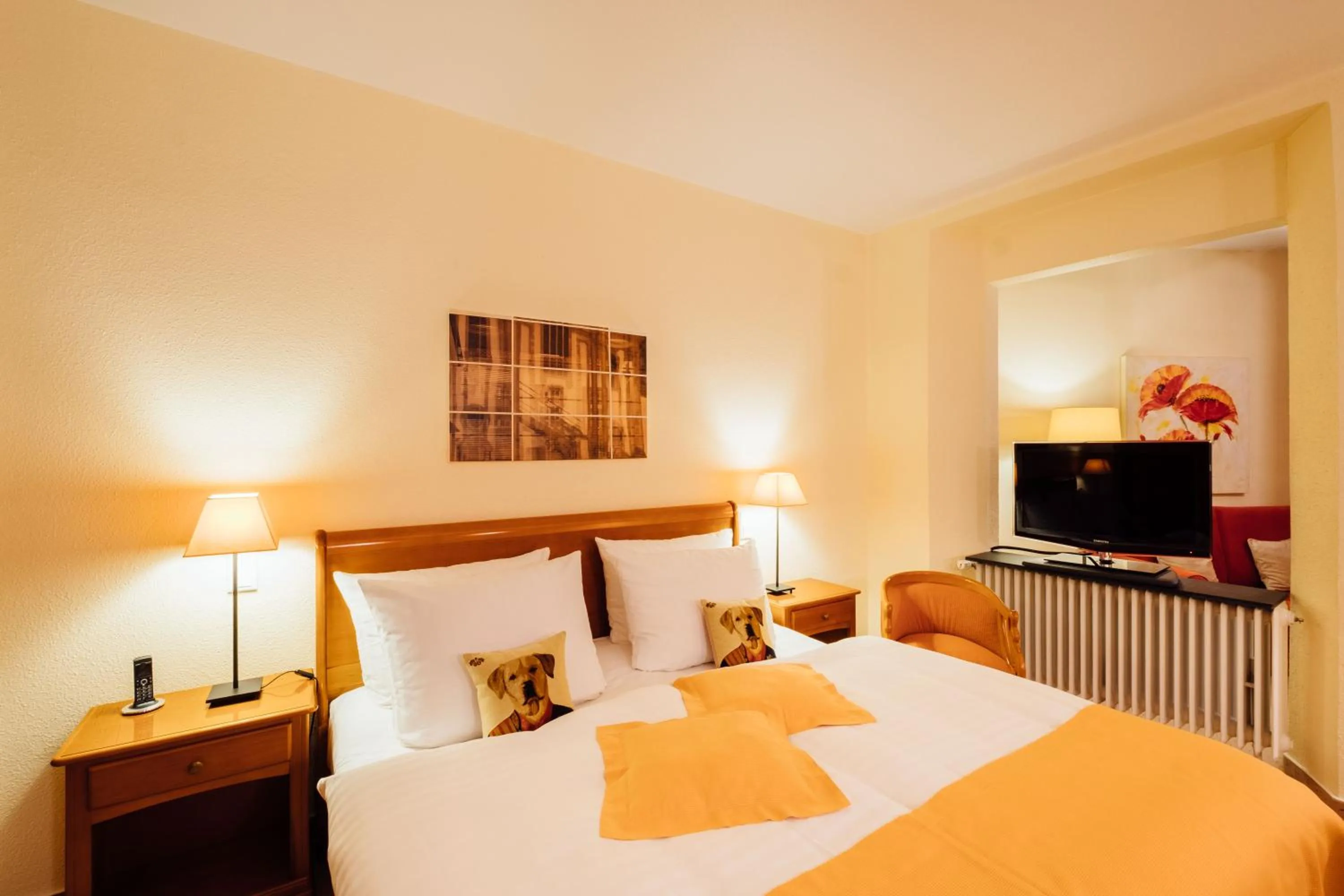 Bedroom, Bed in Hotel zur Mühle