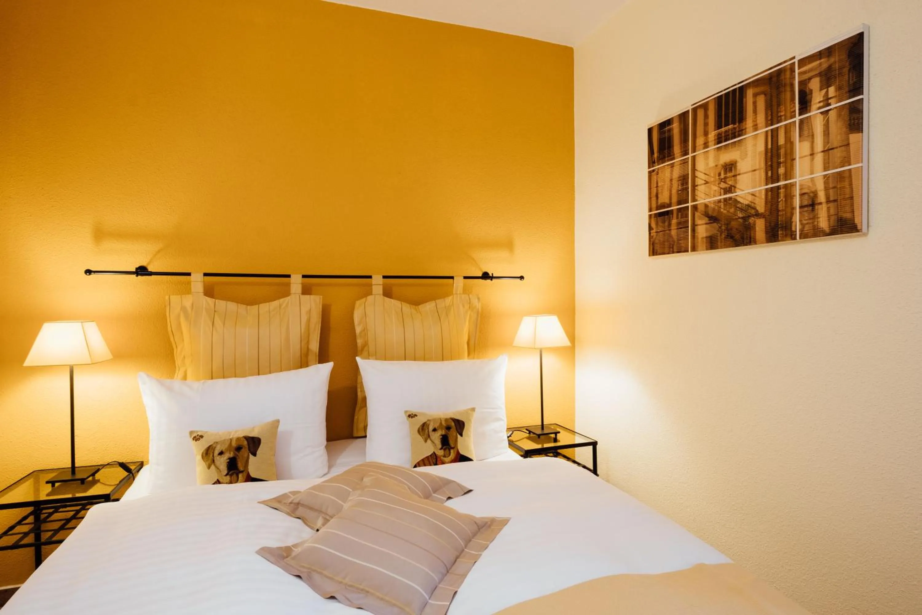 Bedroom, Bed in Hotel zur Mühle