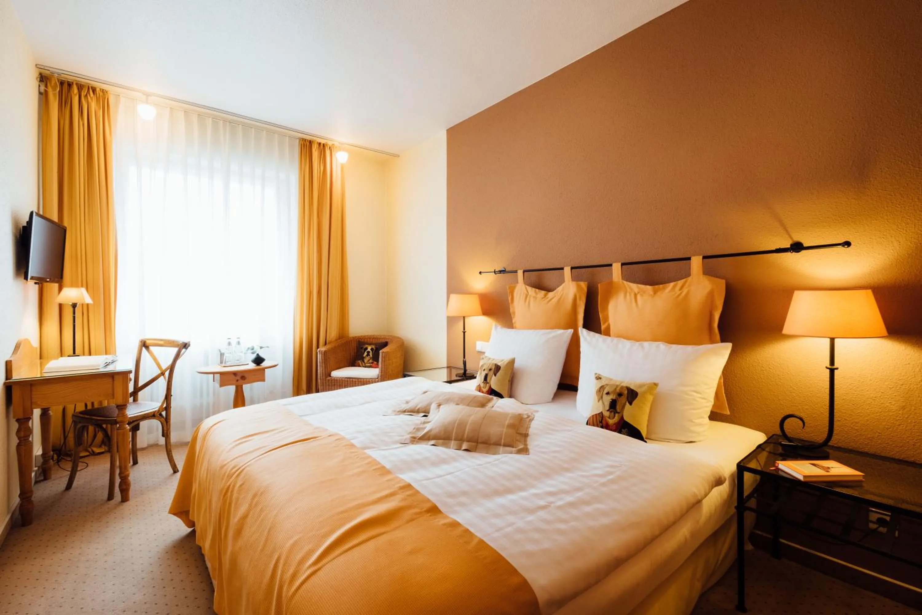 Photo of the whole room, Bed in Hotel zur Mühle