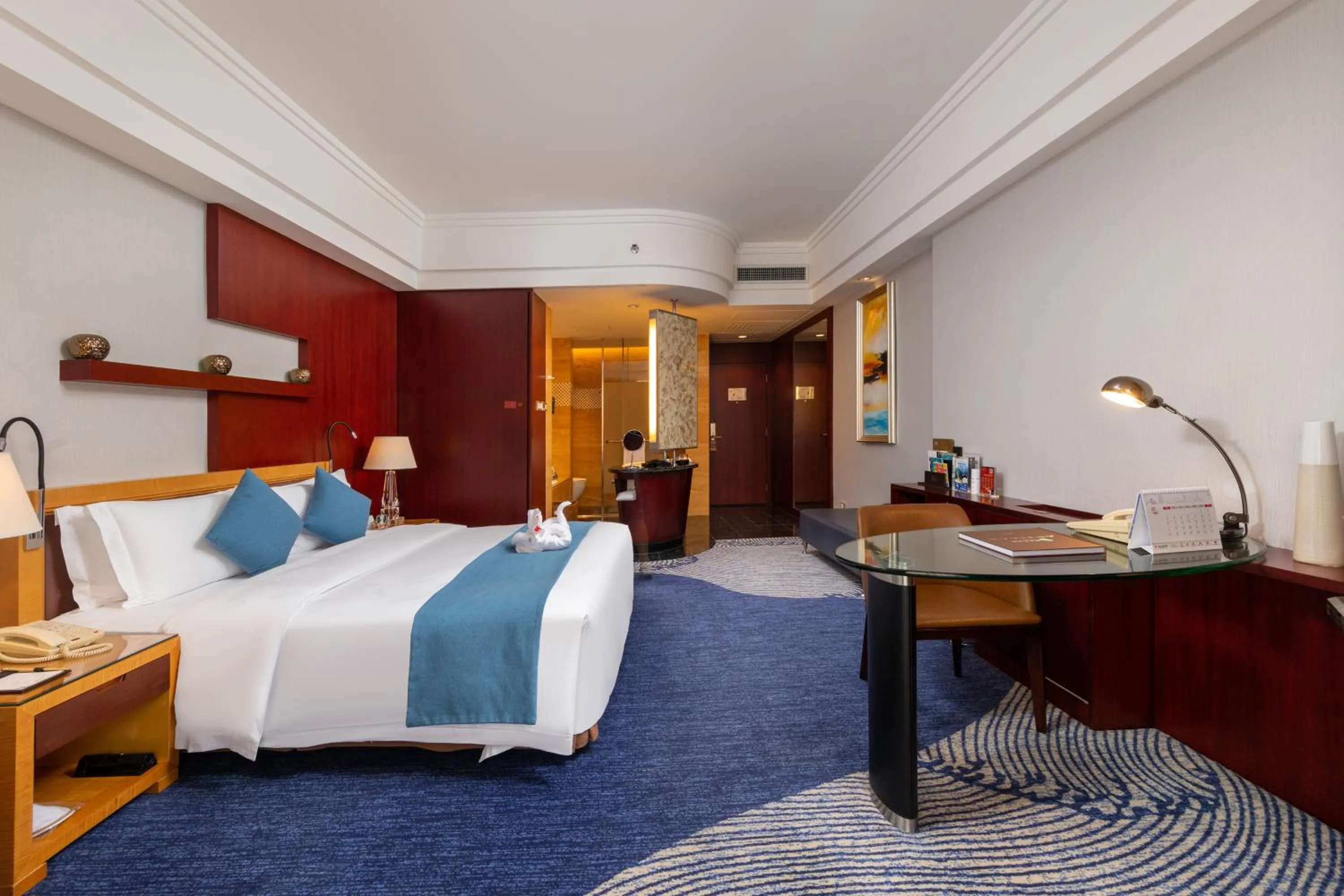 Bed in Zhuhai Charming Holiday Hotel - 24hours stay