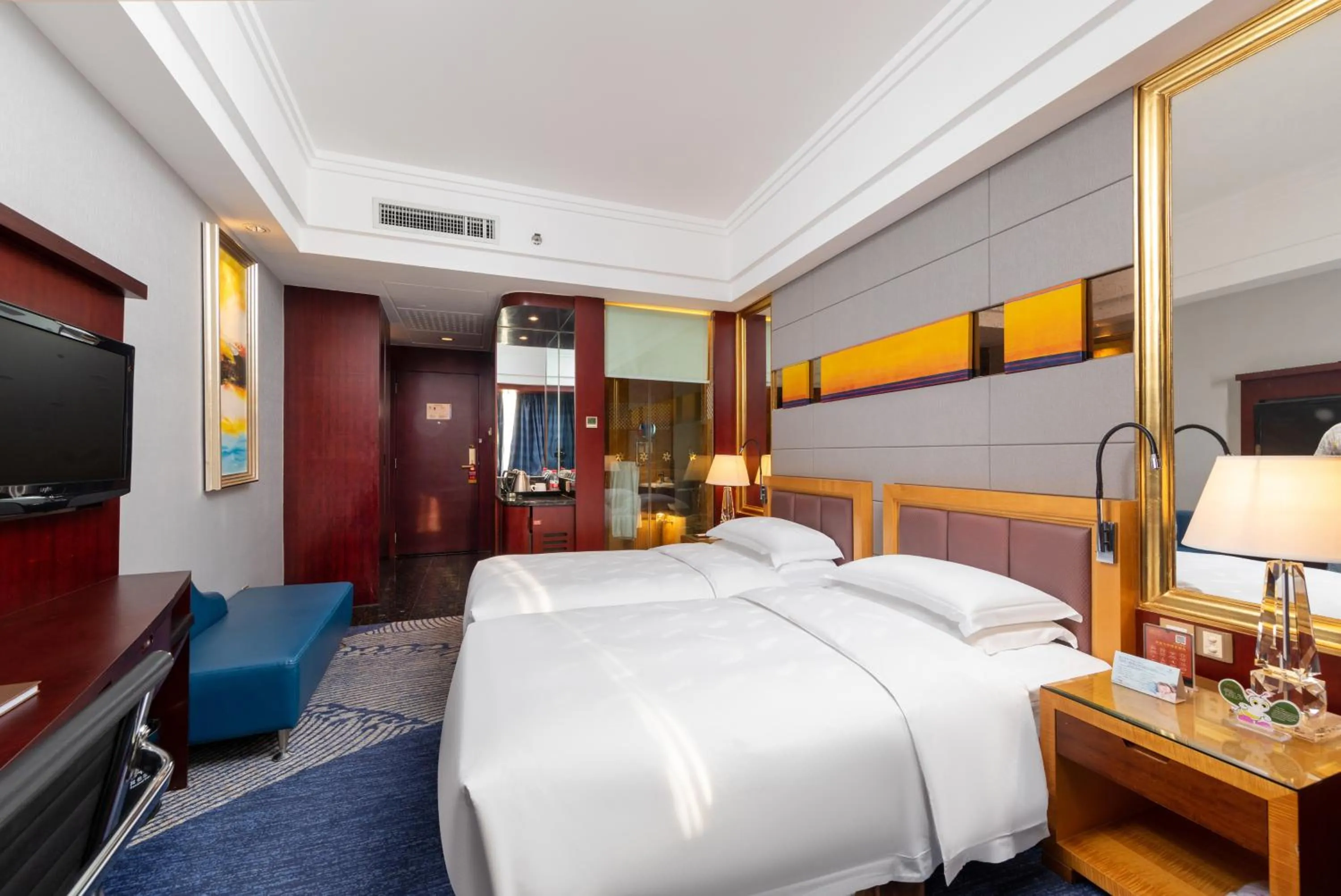 Bed in Zhuhai Charming Holiday Hotel - 24hours stay