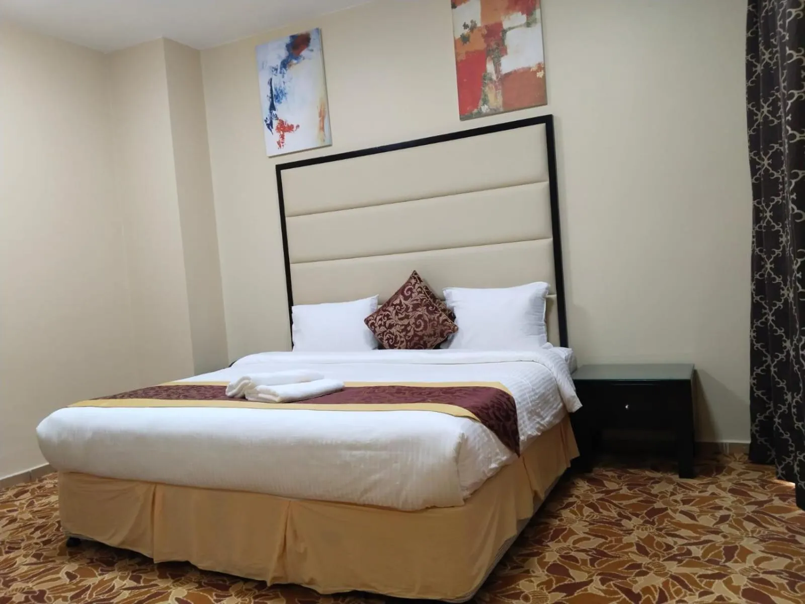 Bed in Al Massa Hotel Apartments 1