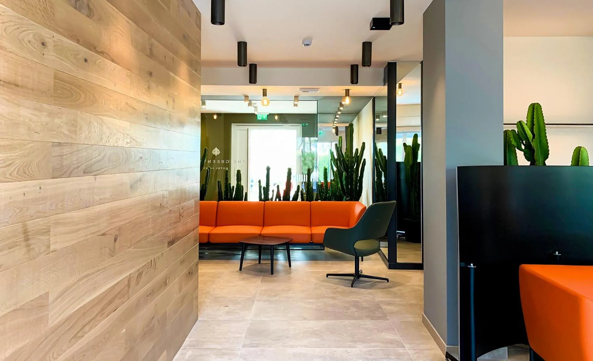 Lobby or reception in The Green Park Hotel WellnessSpa & Restaurant