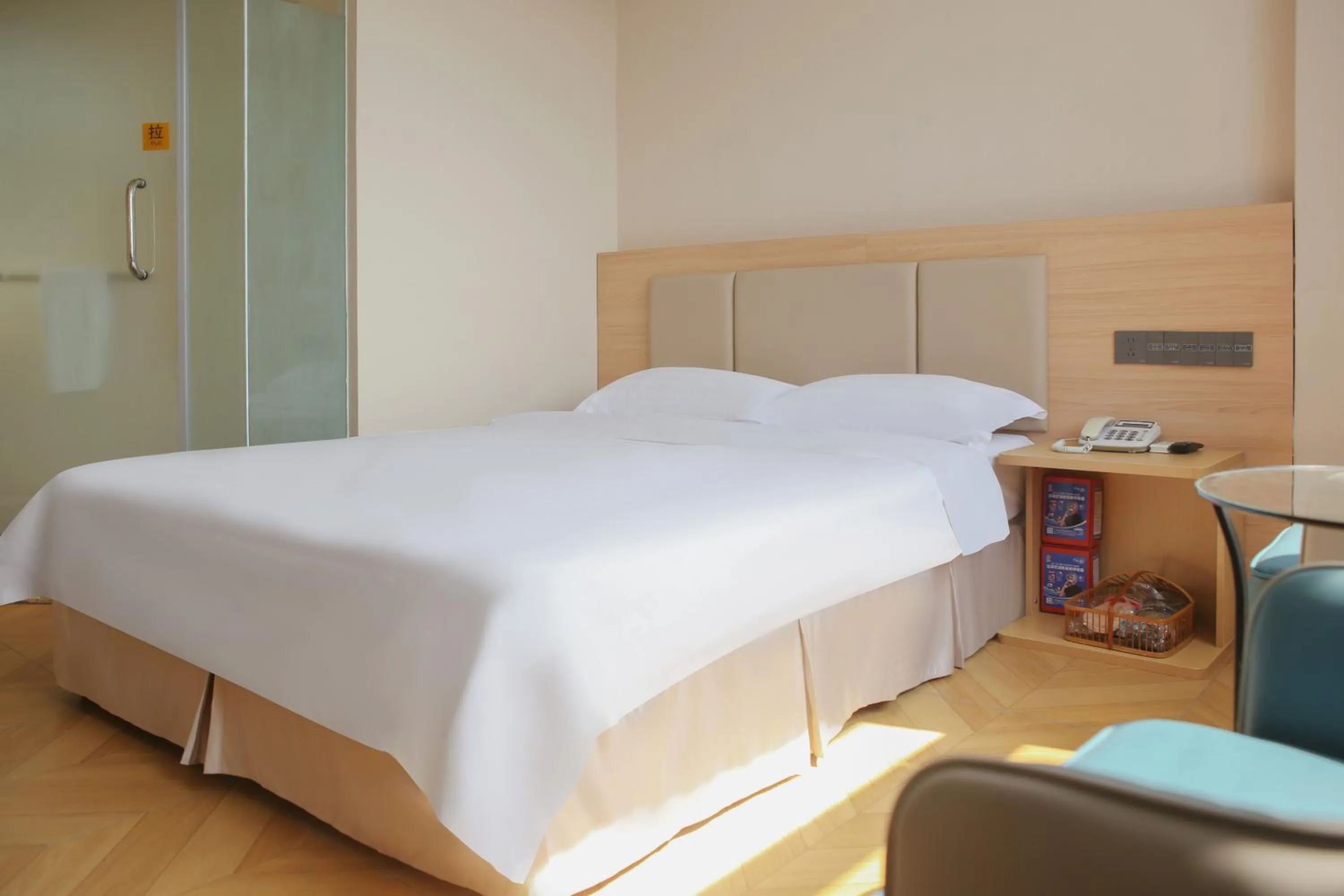 Bed in Shenzhen Green Oasis Hotel, Baoan