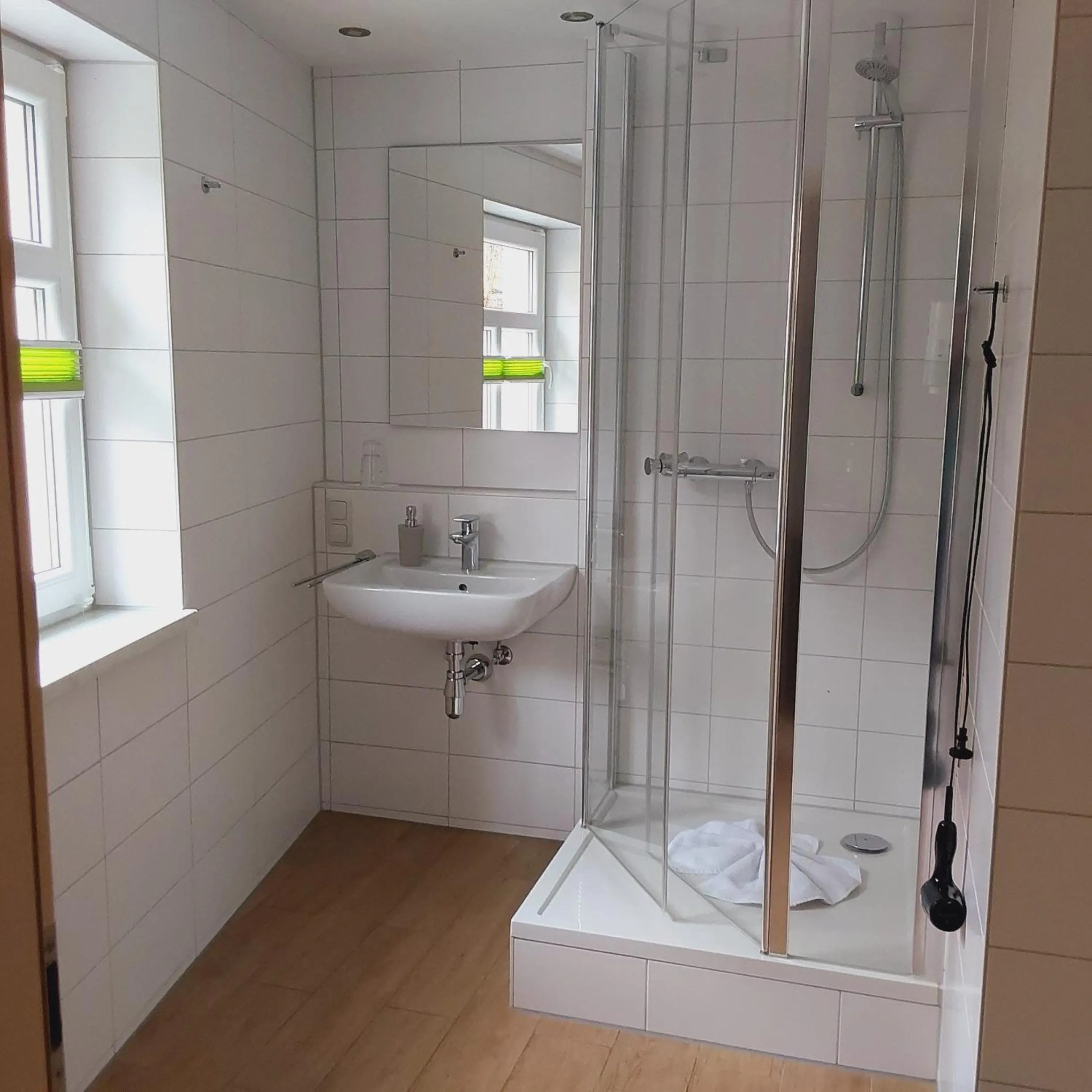 Shower in Bed and Breakfast Wehlen