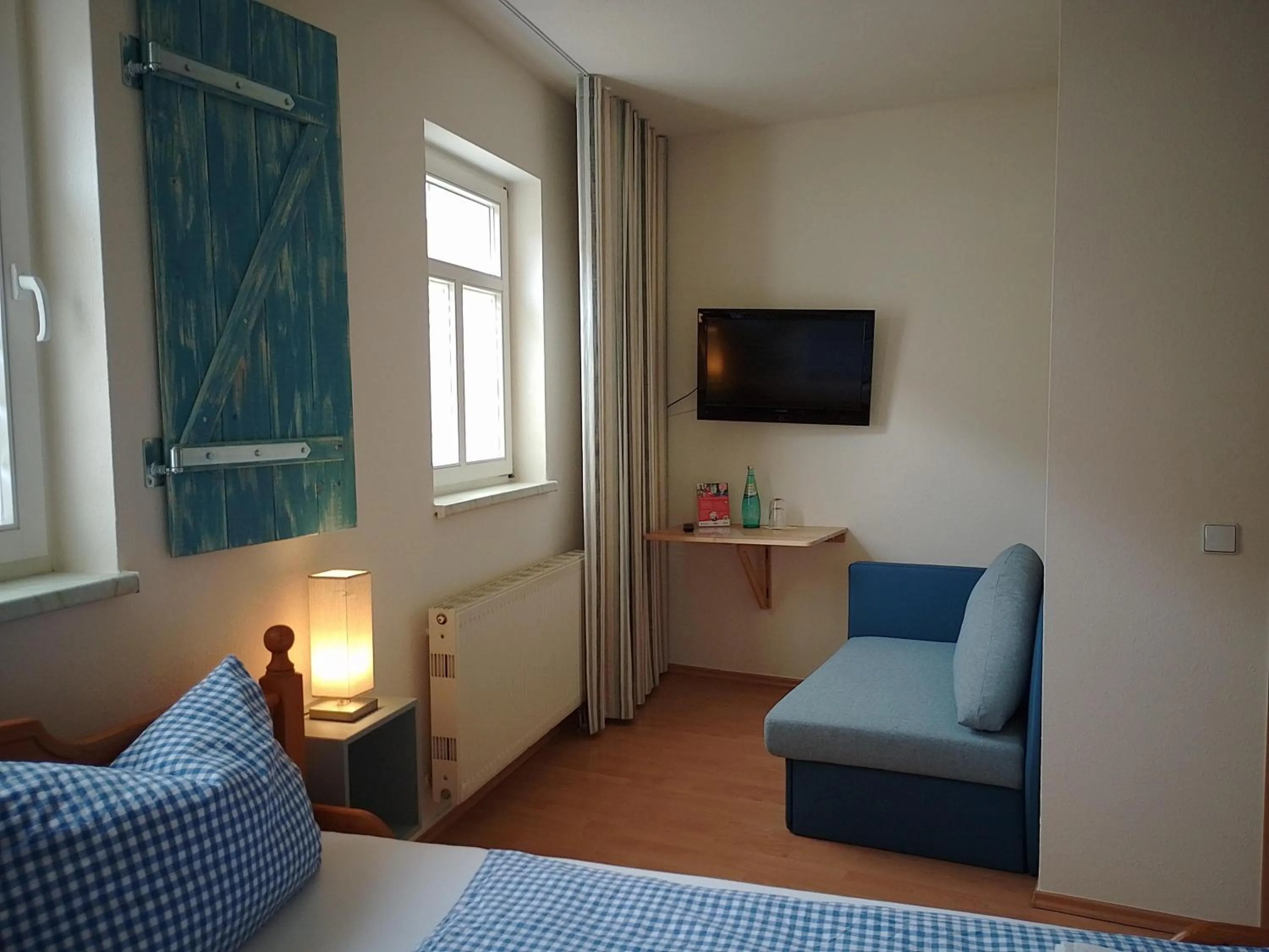 Photo of the whole room, Bed in Bed and Breakfast Wehlen