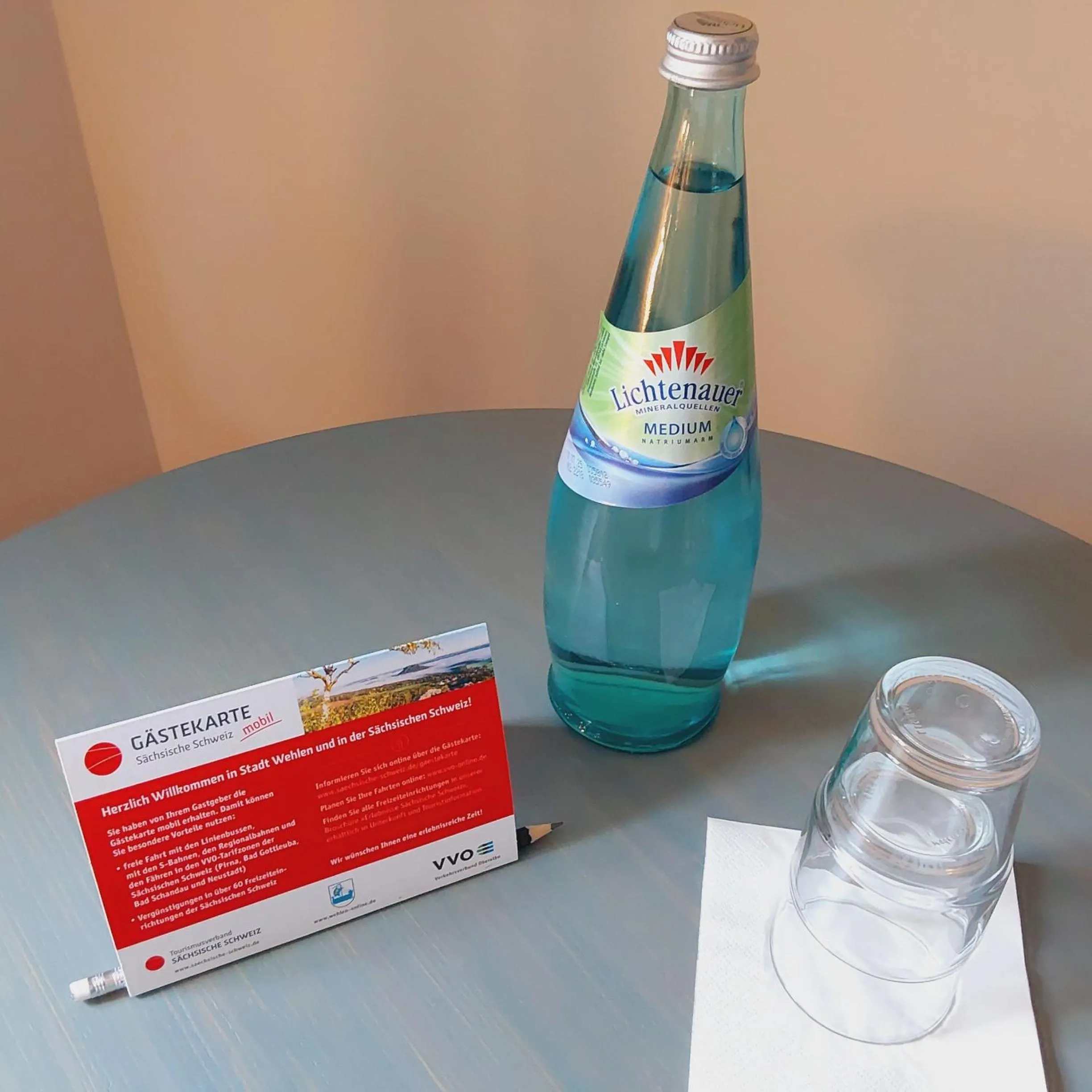 room service in Bed and Breakfast Wehlen