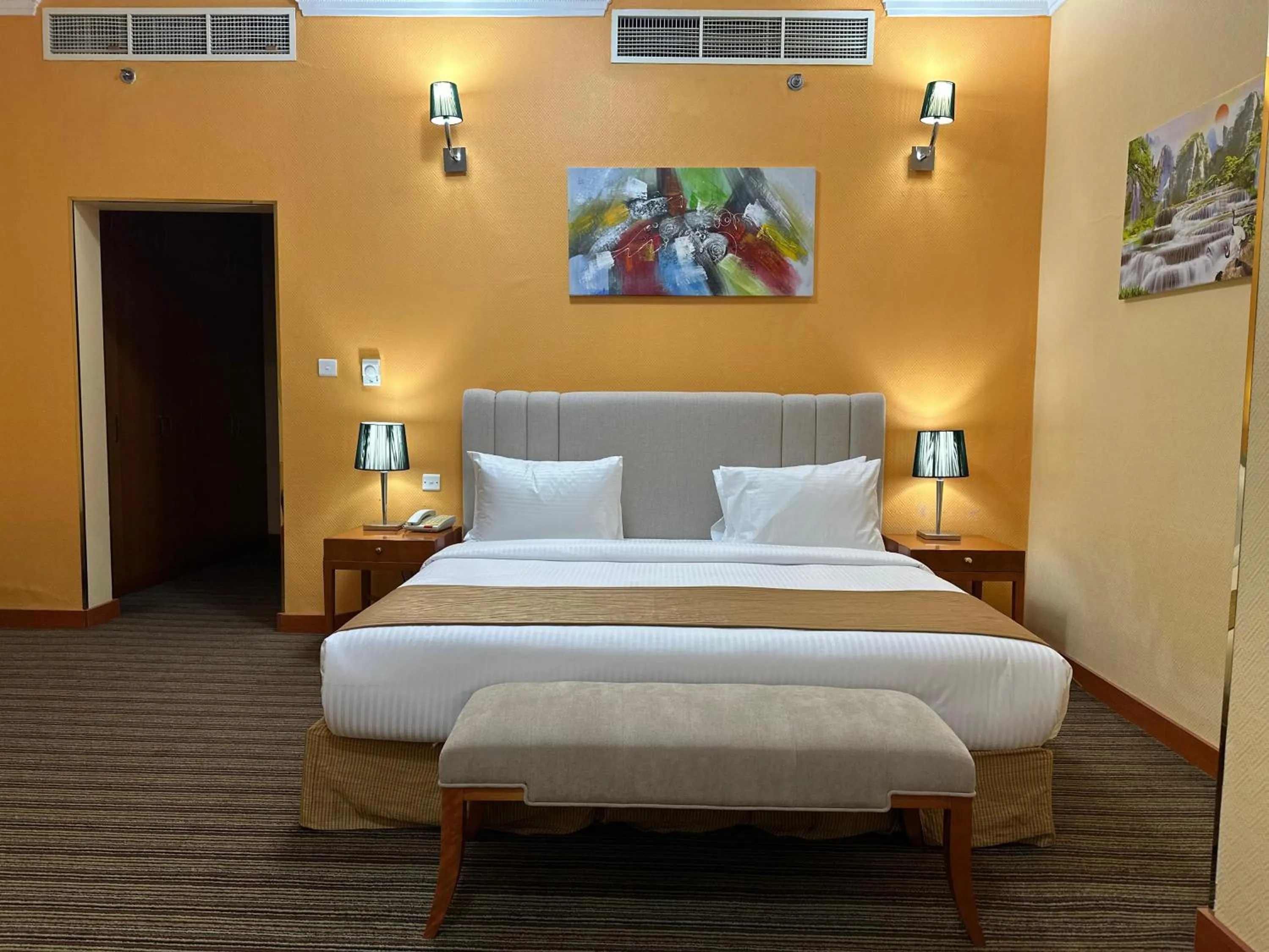 Bed in Al Massa Plus Hotel