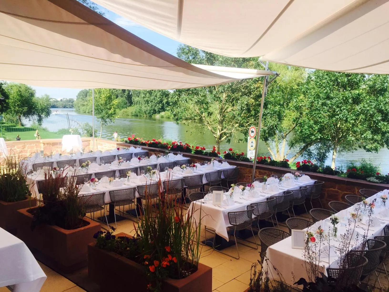 Summer in Hotel MainChateau