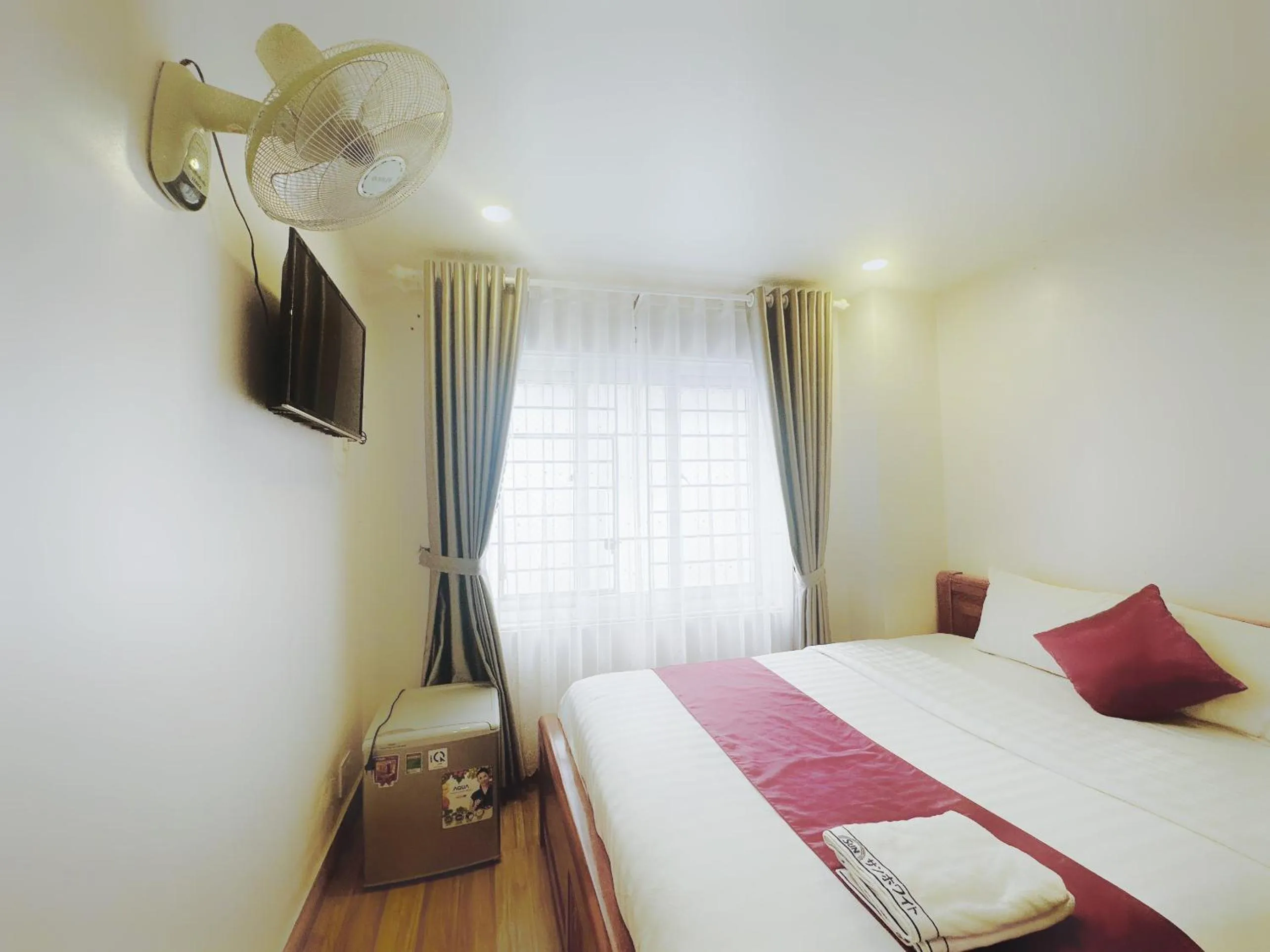 Bed in White Horse Dalat Hotel