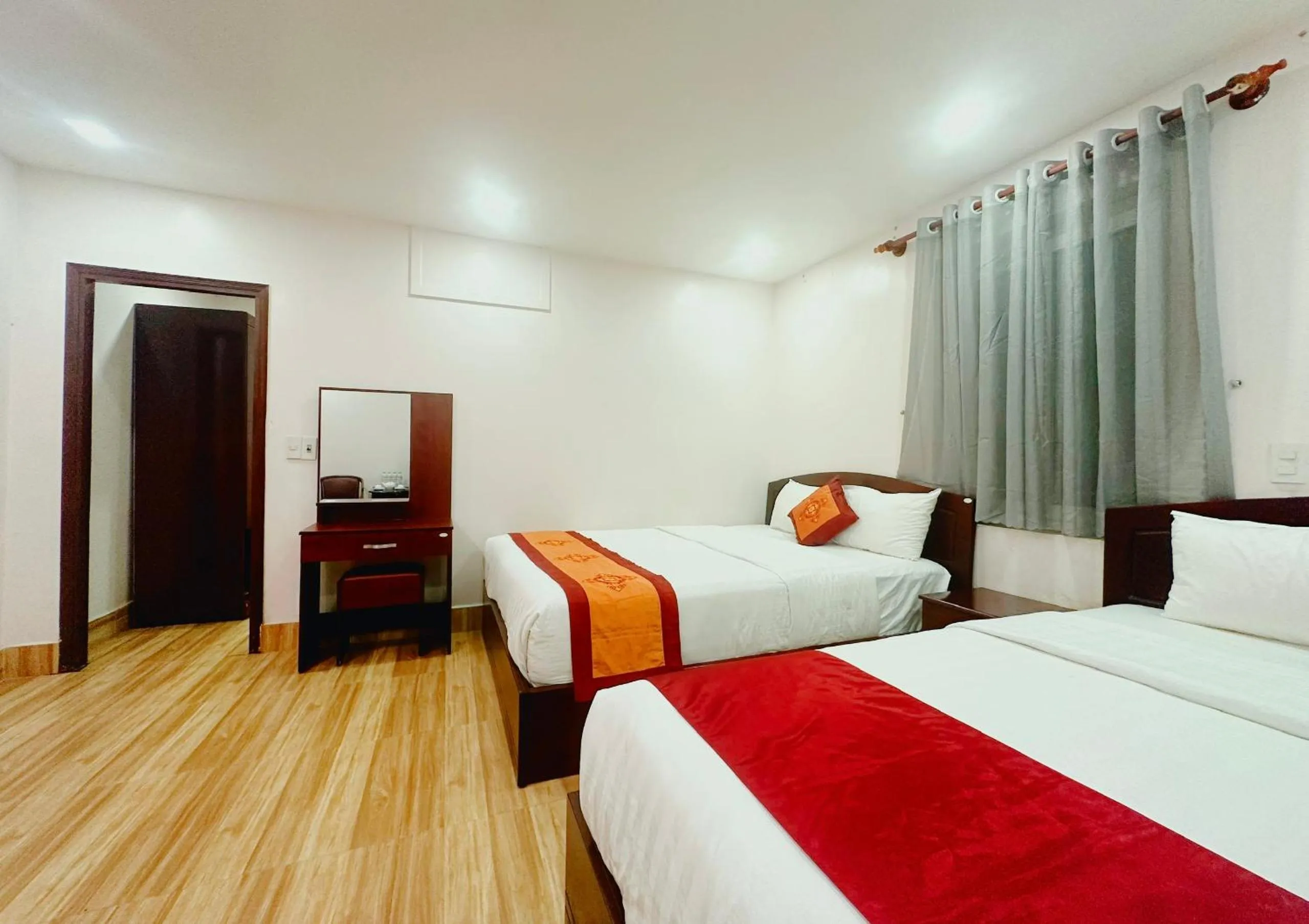 Bed in White Horse Dalat Hotel