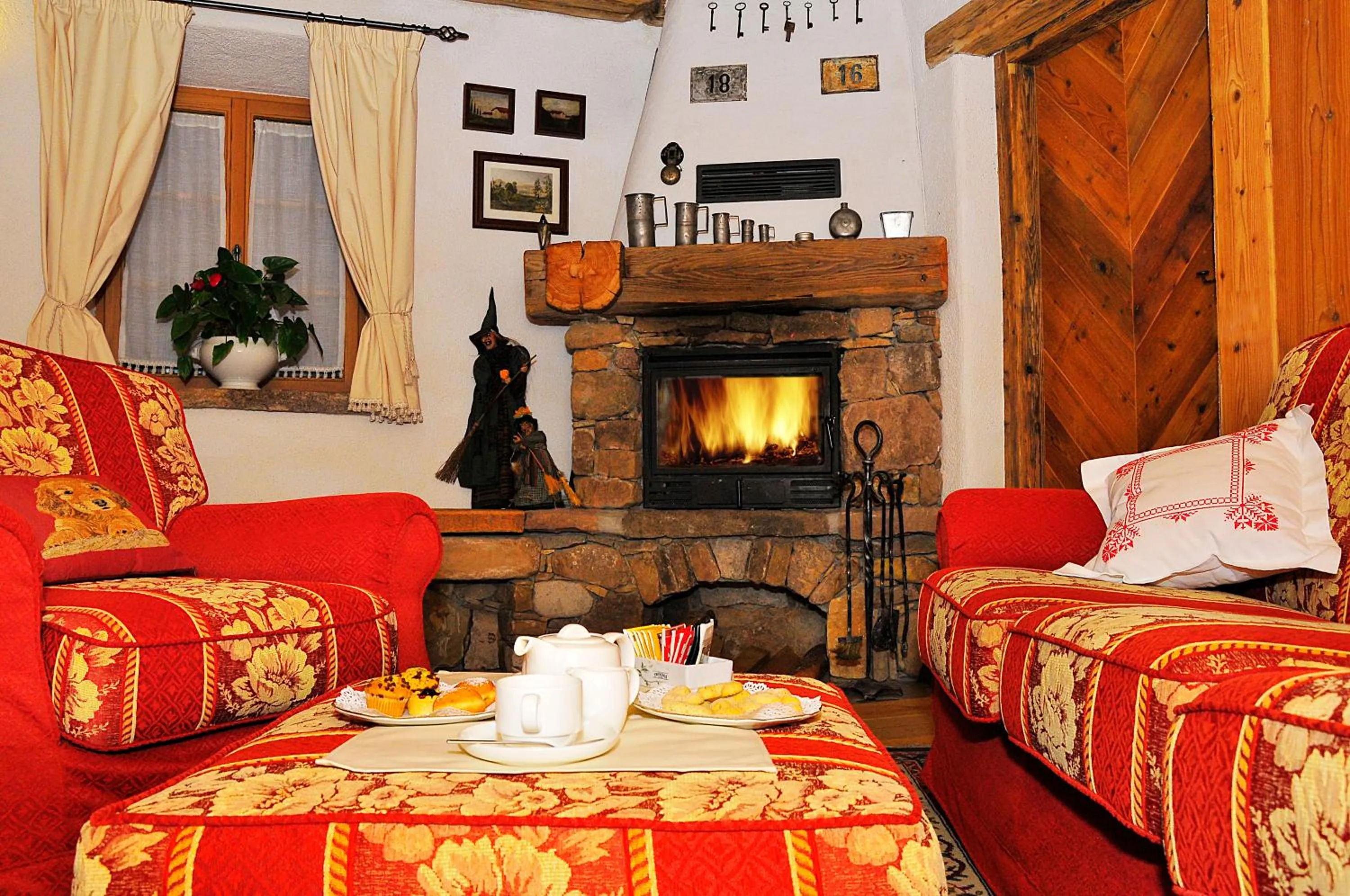 Communal lounge/ TV room in Maso Franceschella