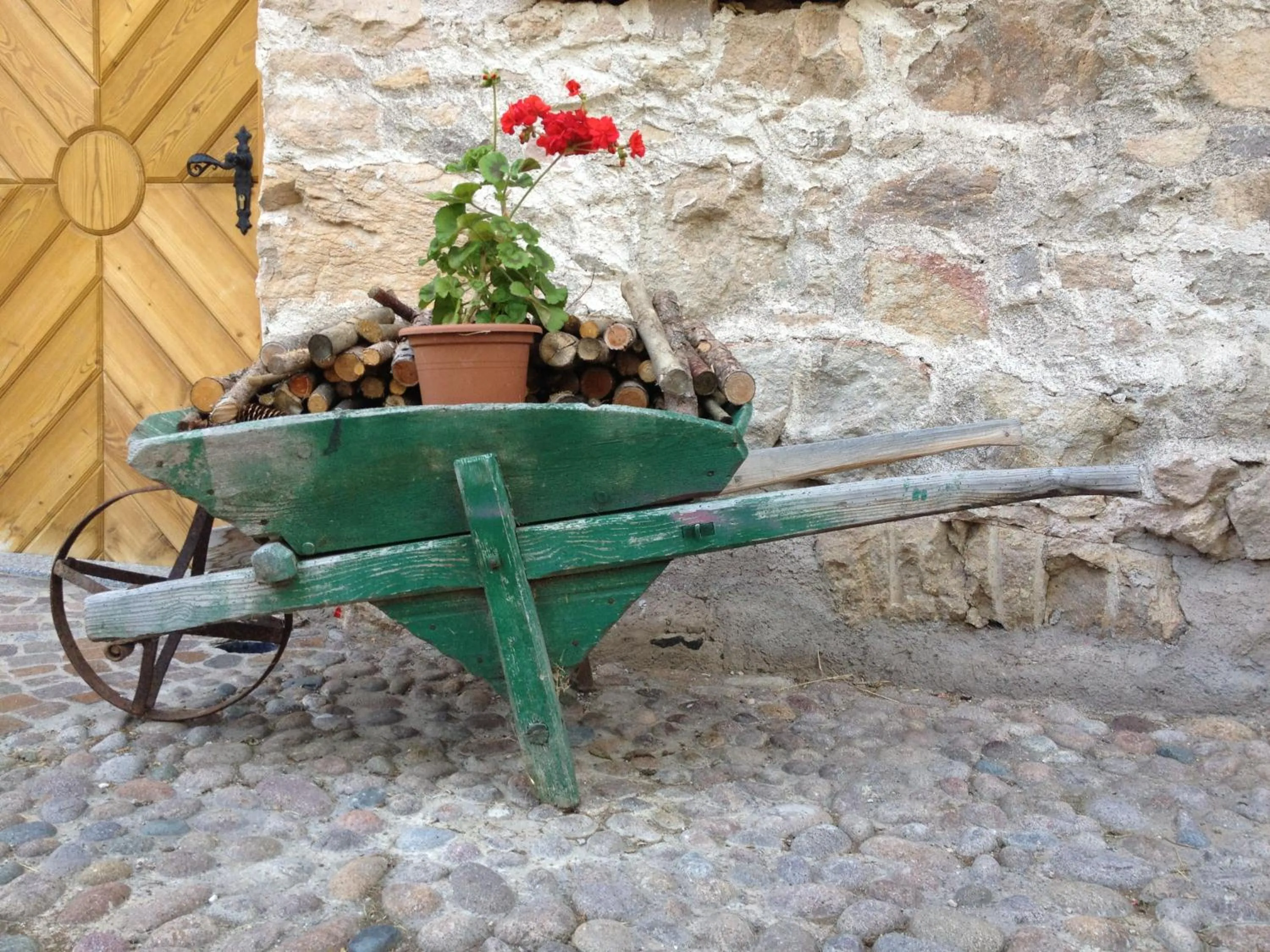 Decorative detail in Maso Franceschella