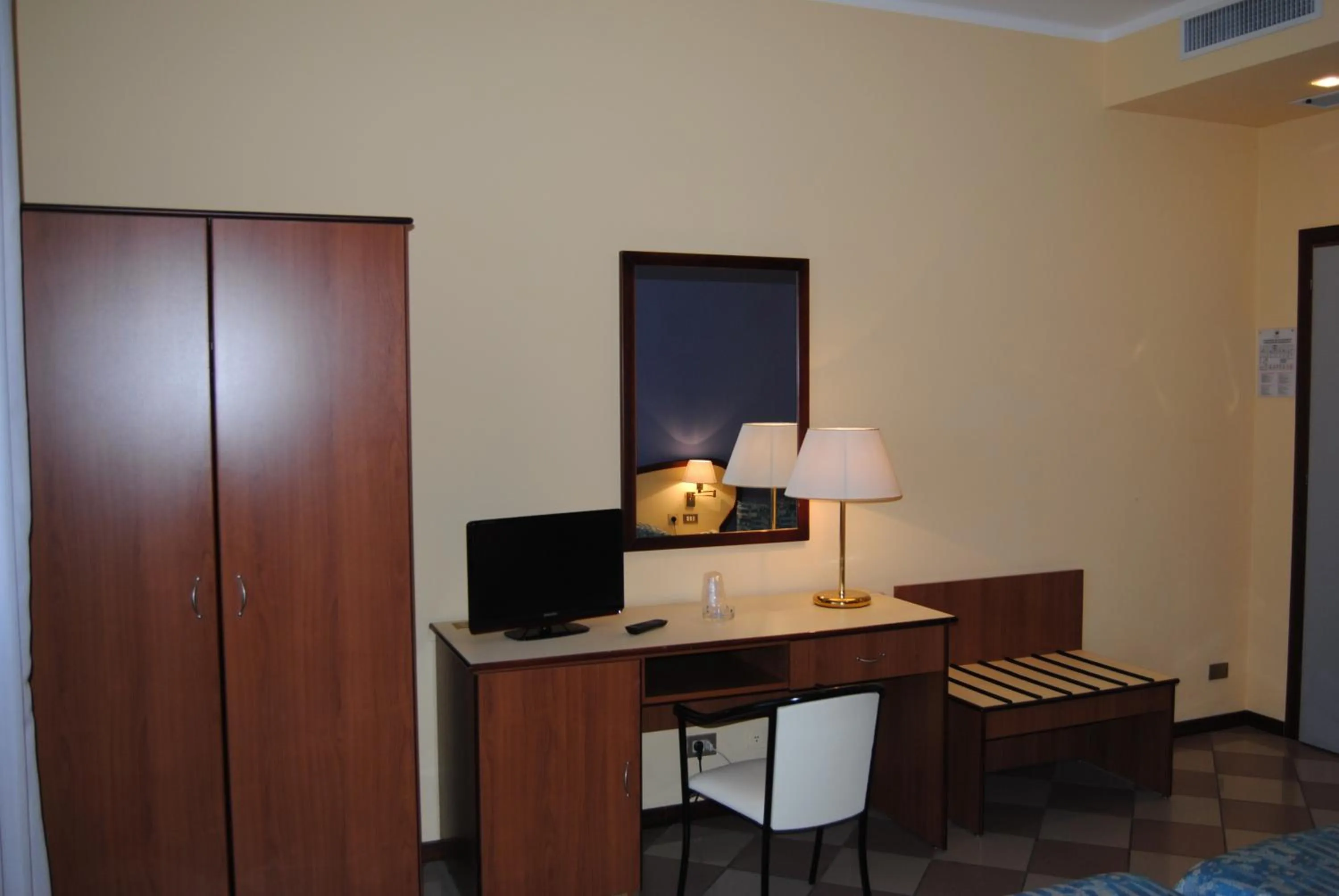 TV and multimedia in Hotel La Fenice