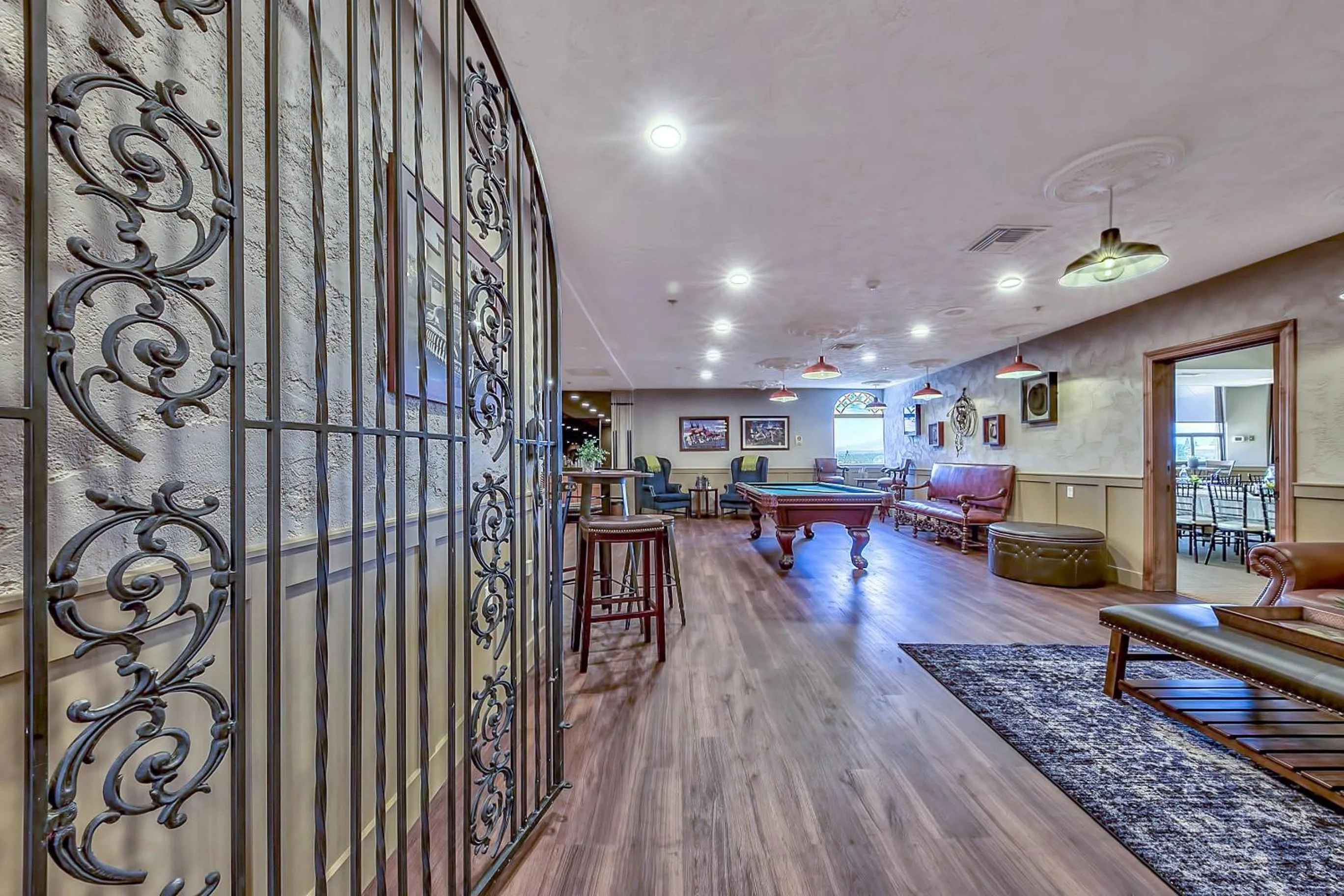 Communal lounge/ TV room in Plaza Resort Club Reno