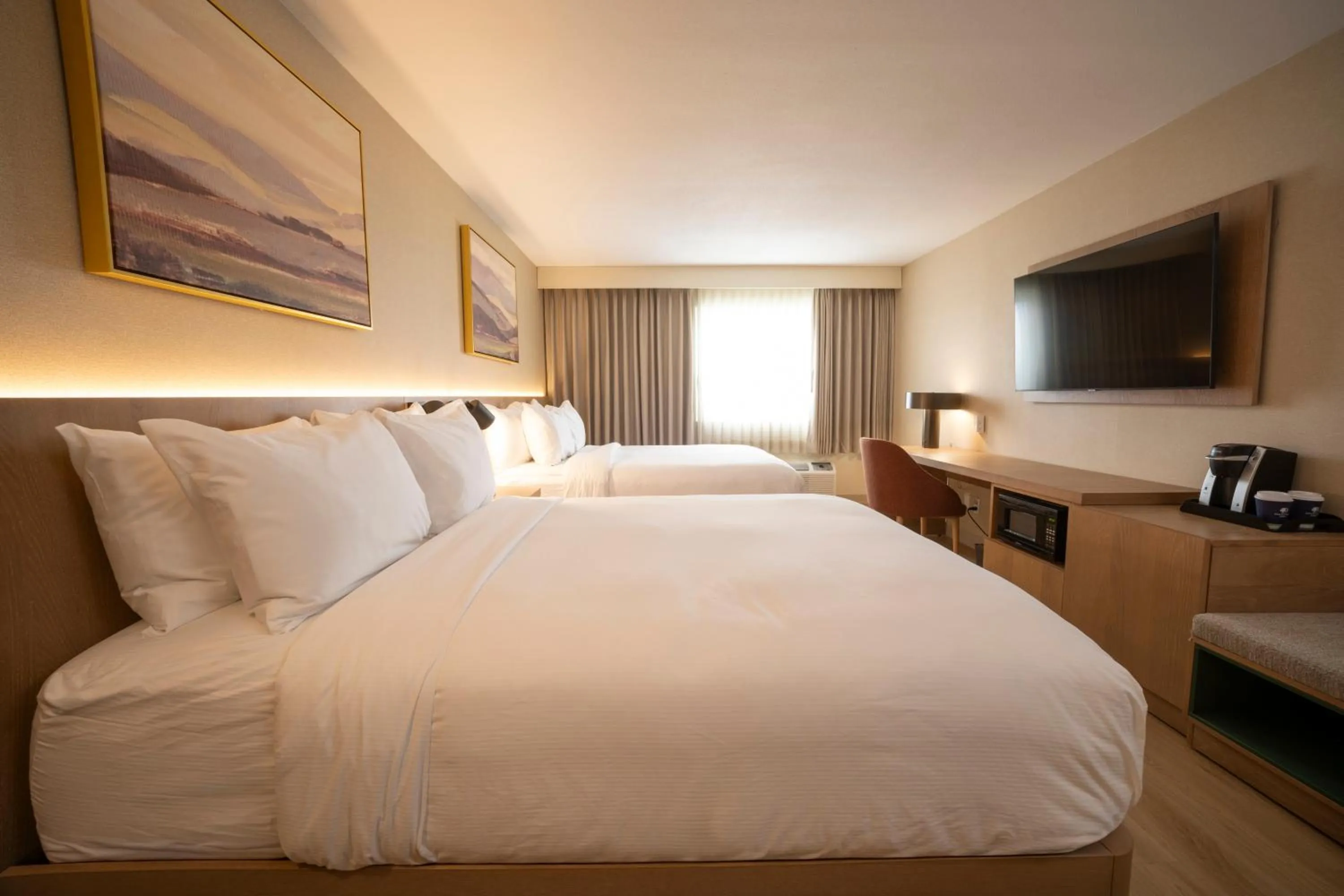 Bed in DoubleTree by Hilton Wilkes-Barre