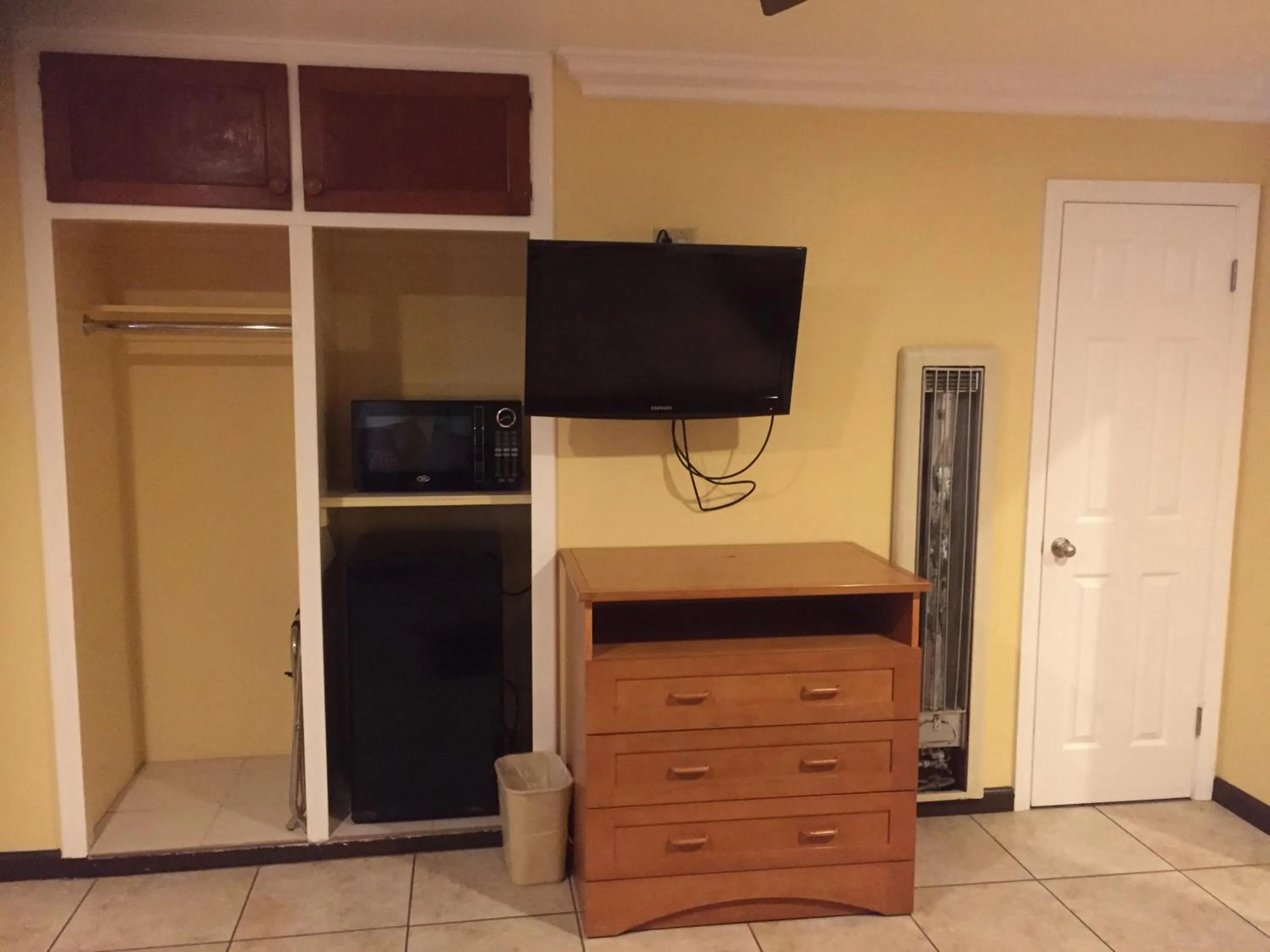 On site in Bayshore Inn Ventura