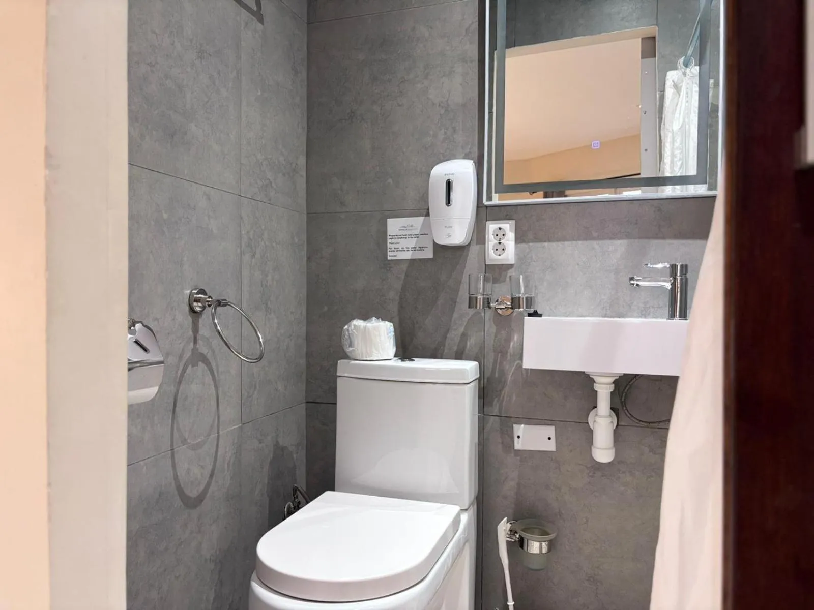 Toilet in Boca Simon Vacation Curacao