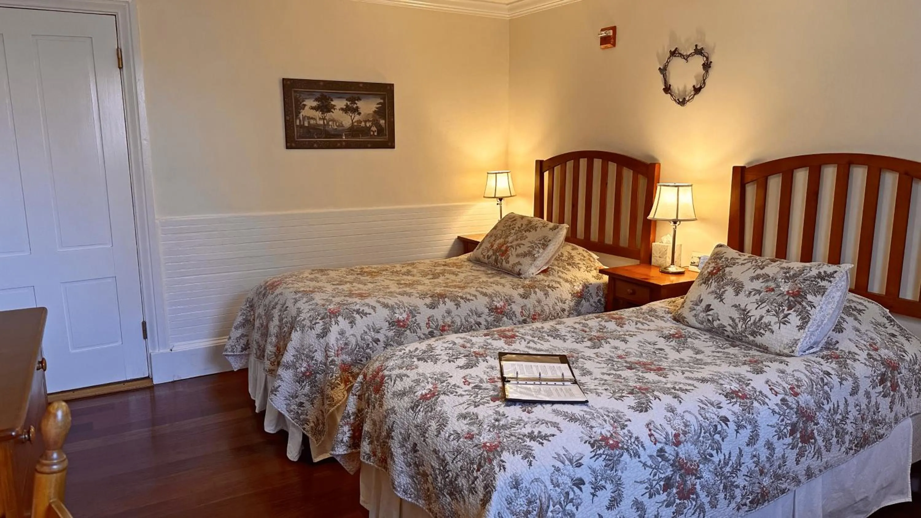Bedroom, Bed in Christopher Dodge House